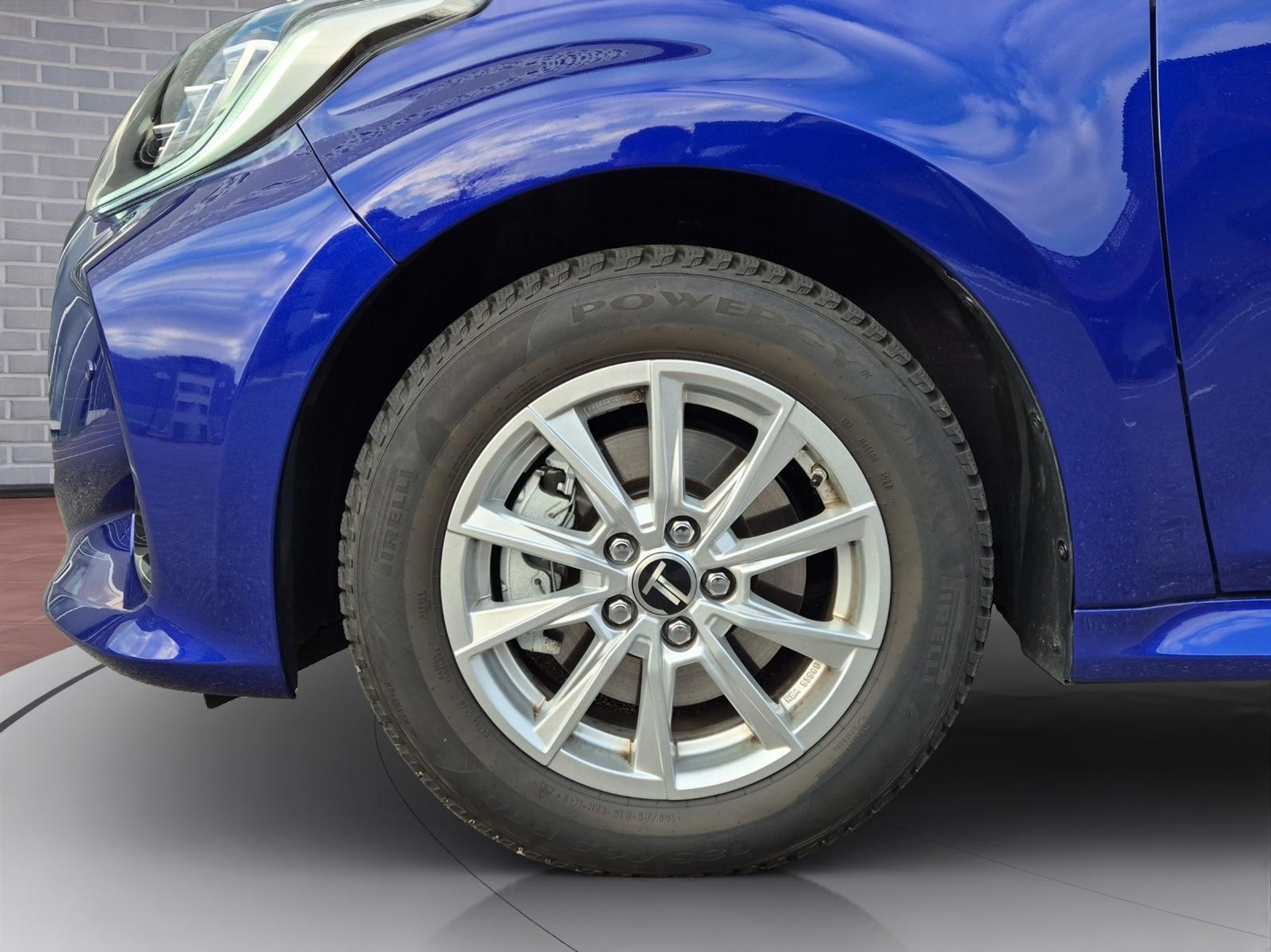 listing desktop thumbnail image 9