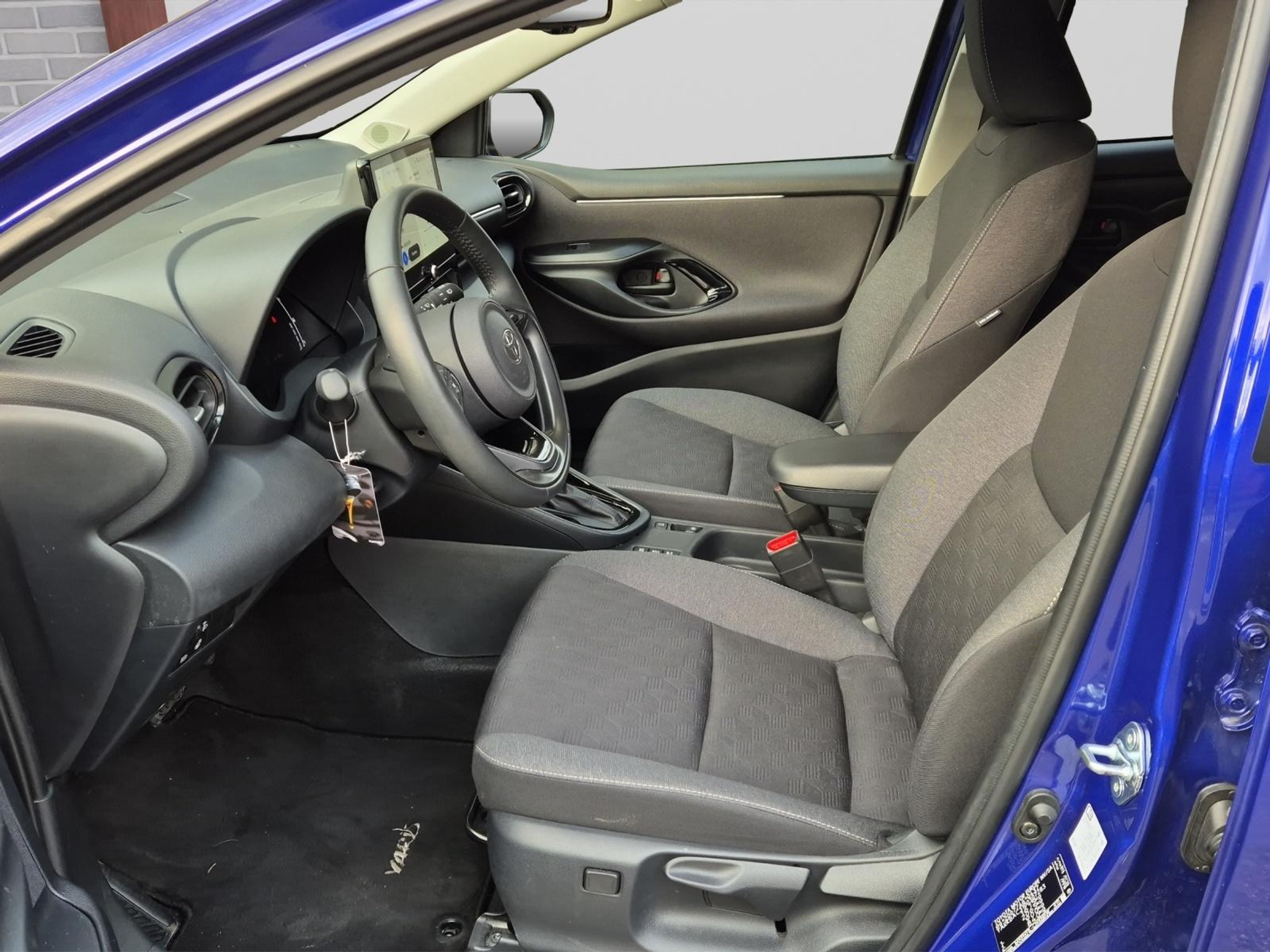 listing desktop thumbnail image 7