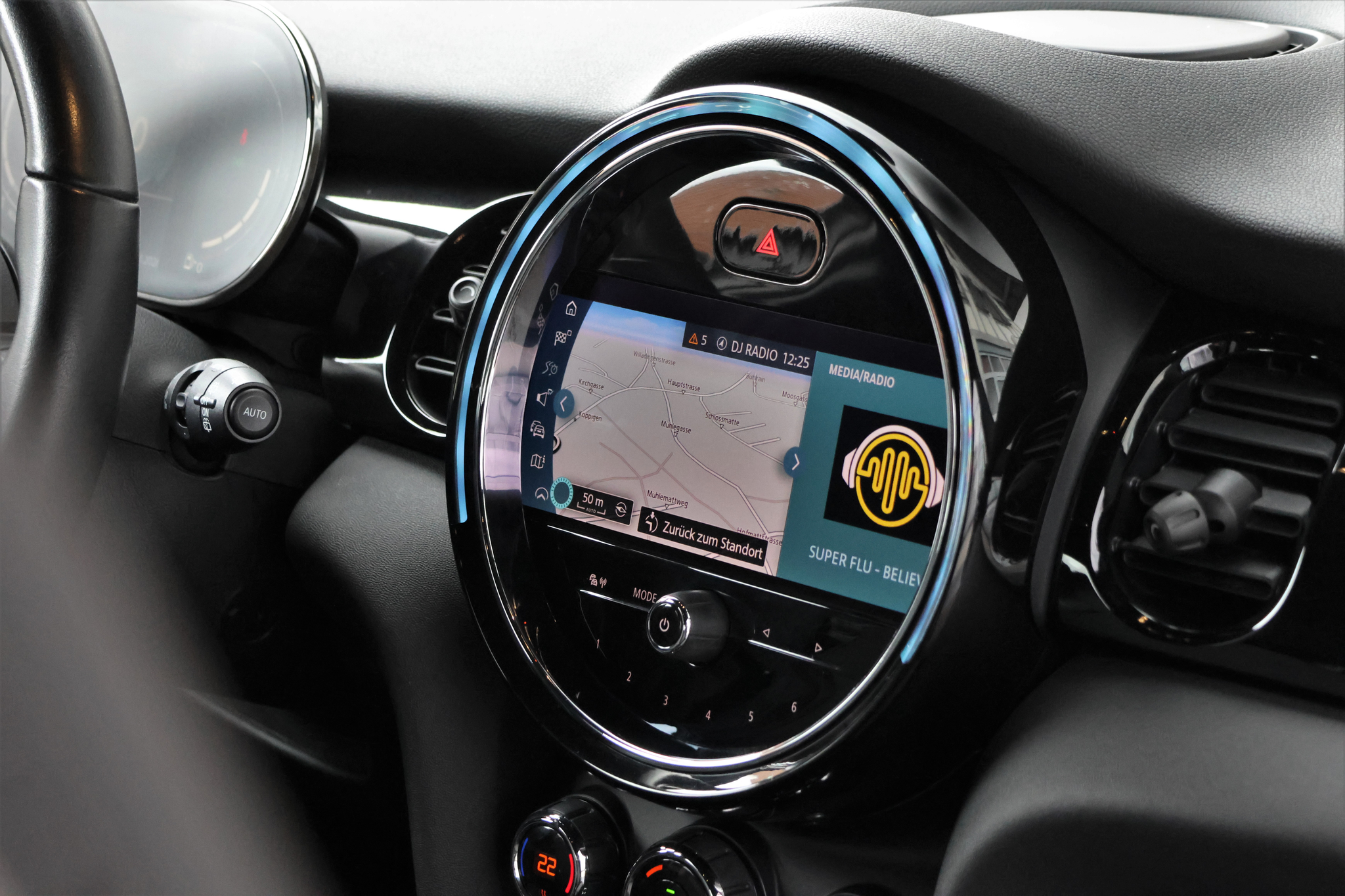 listing desktop thumbnail image 17