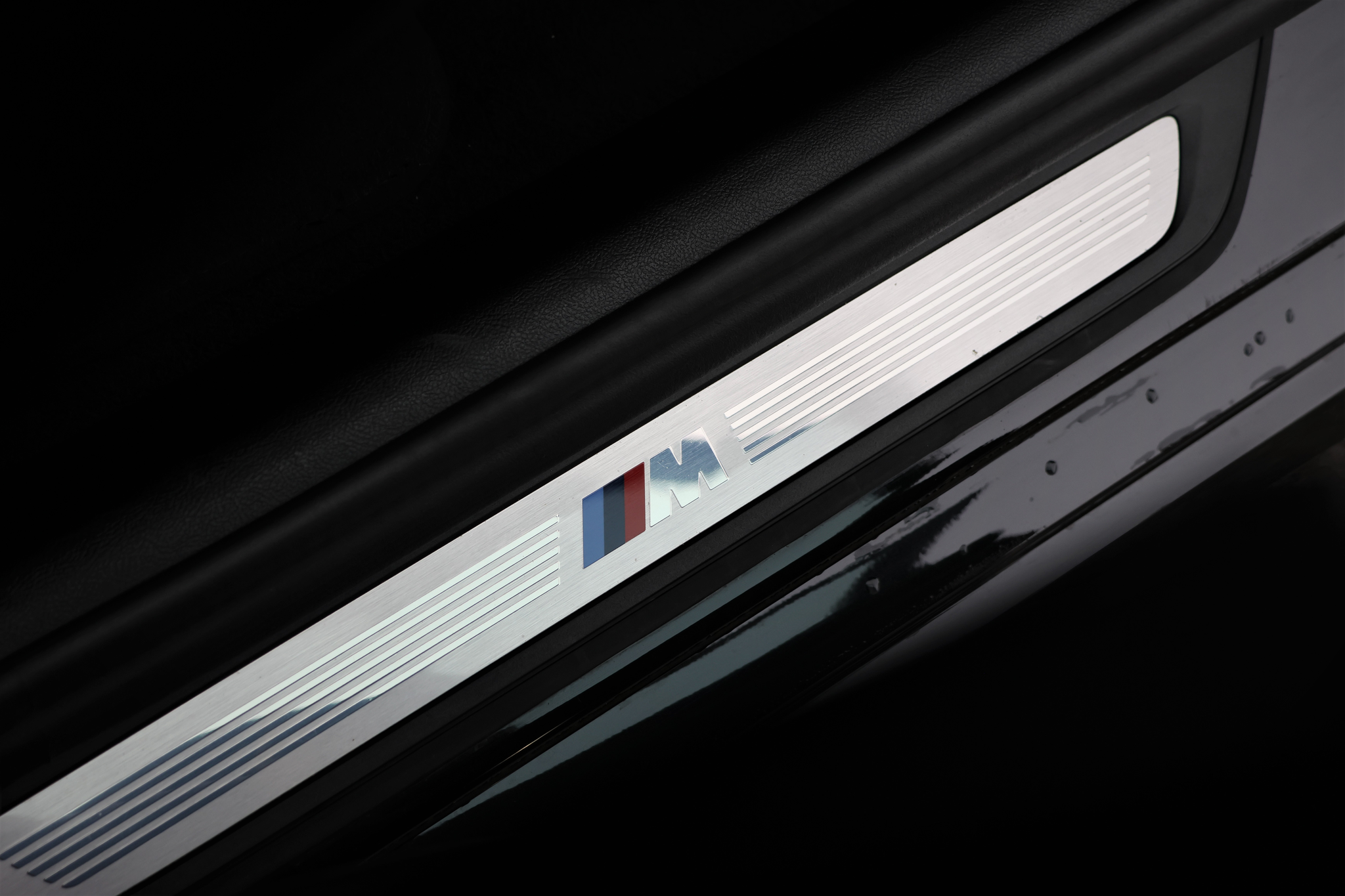 listing desktop thumbnail image 19