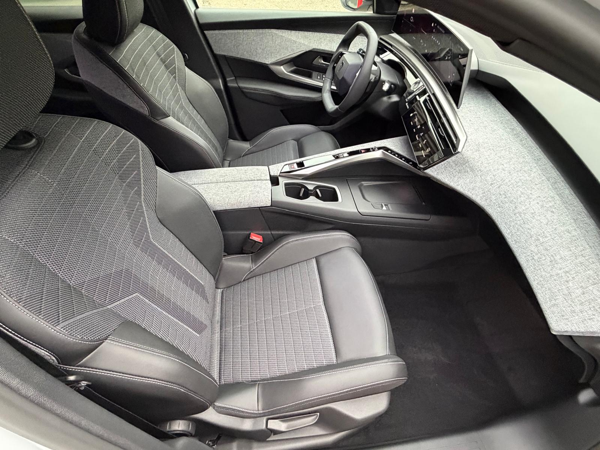 listing desktop thumbnail image 13