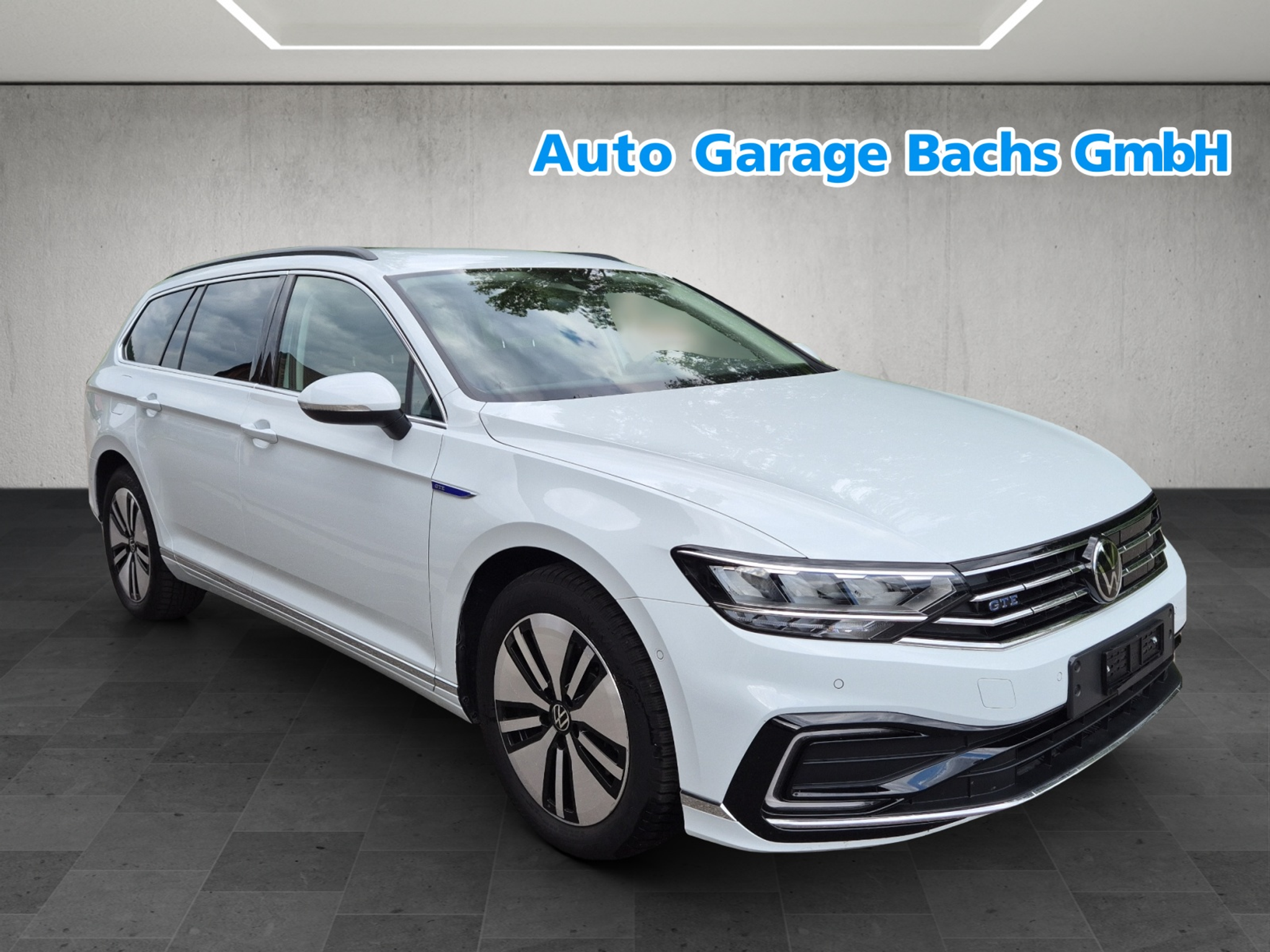 listing desktop thumbnail image 1