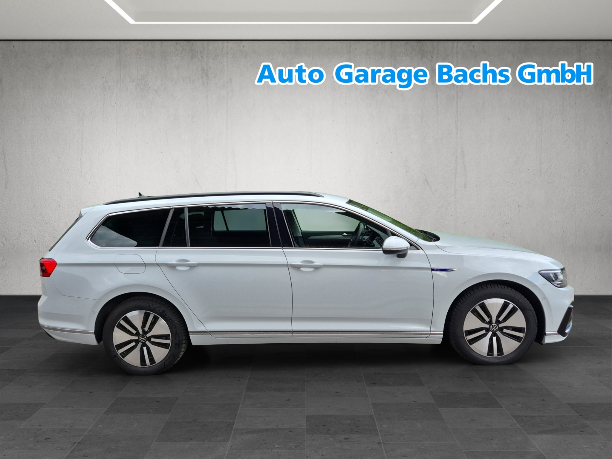 listing desktop thumbnail image 4