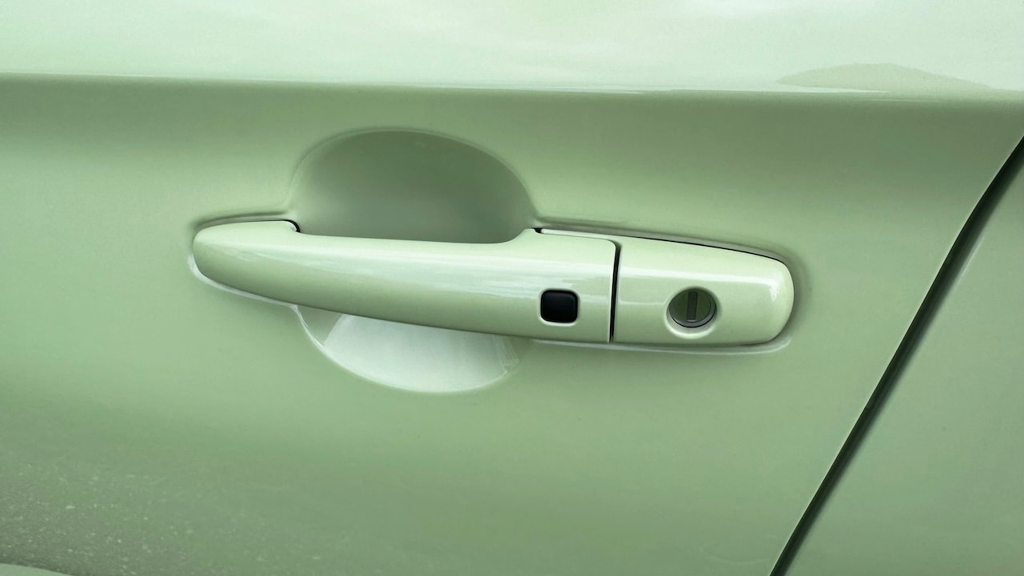 listing desktop thumbnail image 12