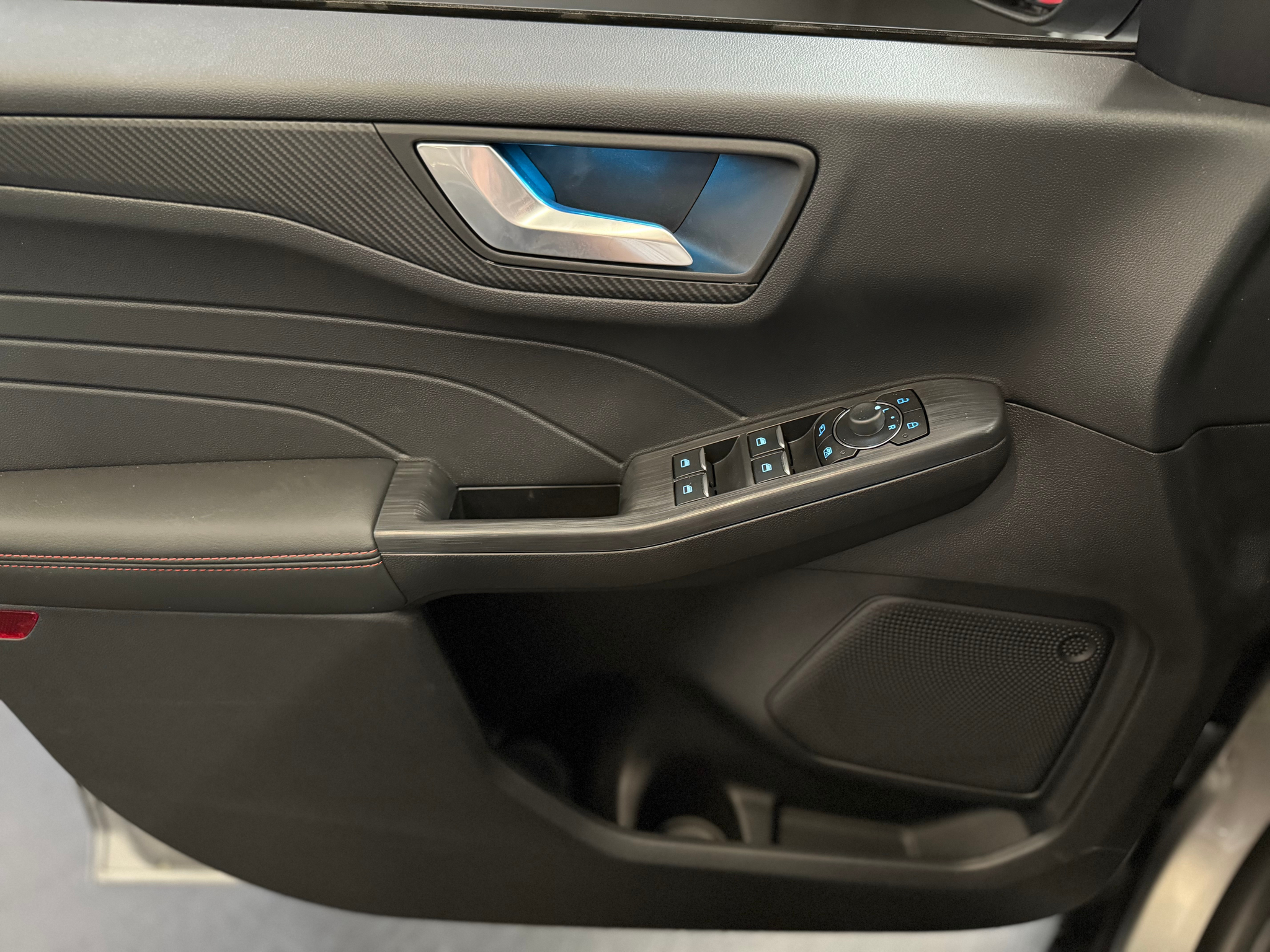 listing desktop thumbnail image 19