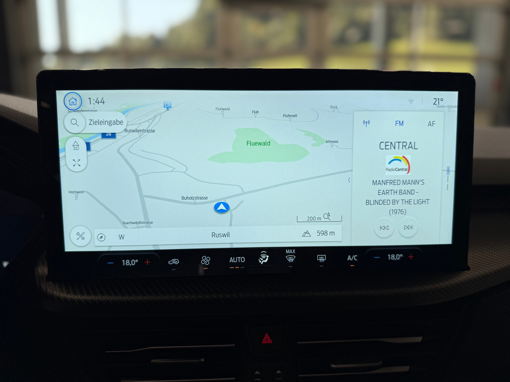 listing desktop thumbnail image 18