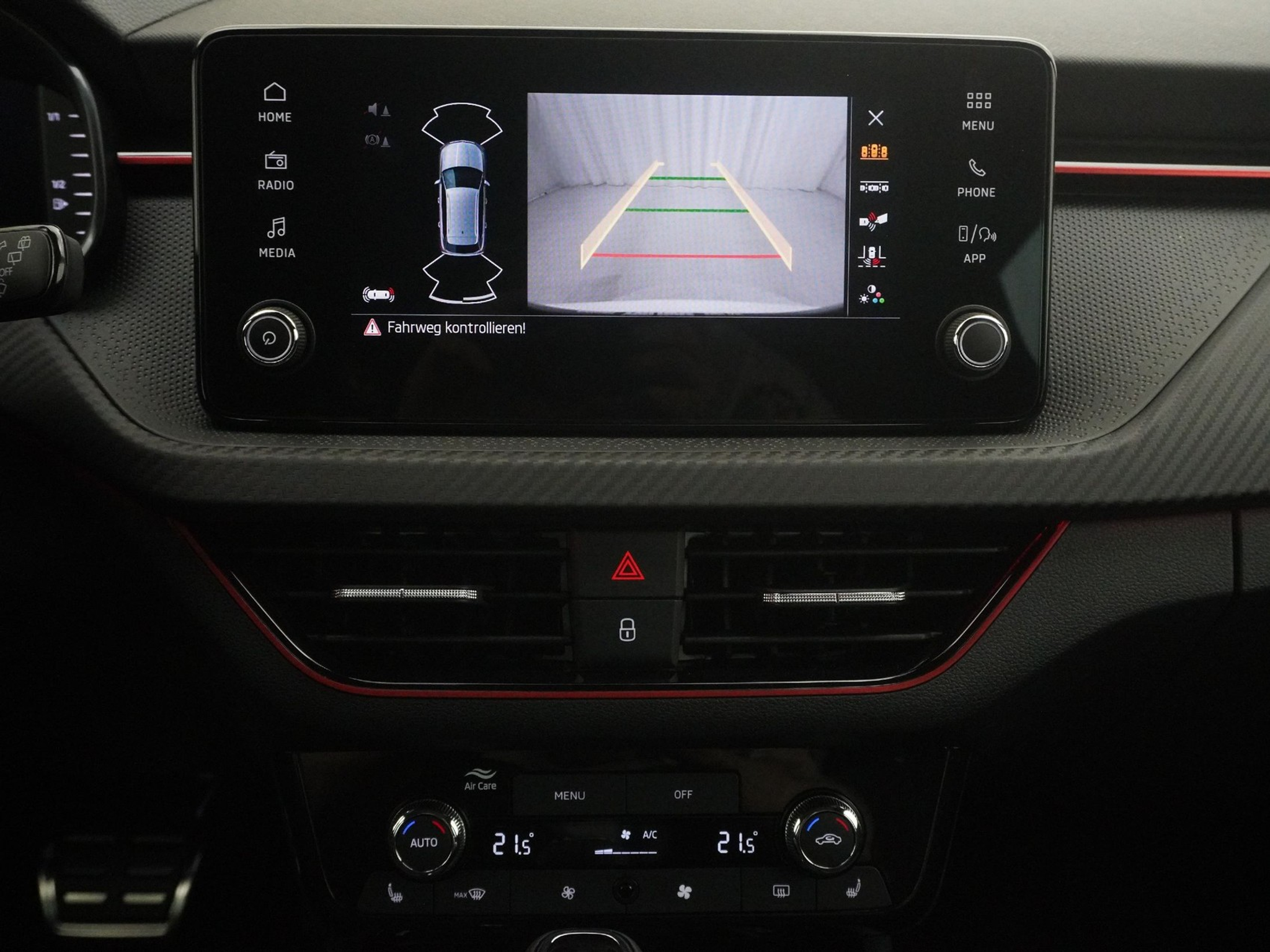 listing desktop thumbnail image 17