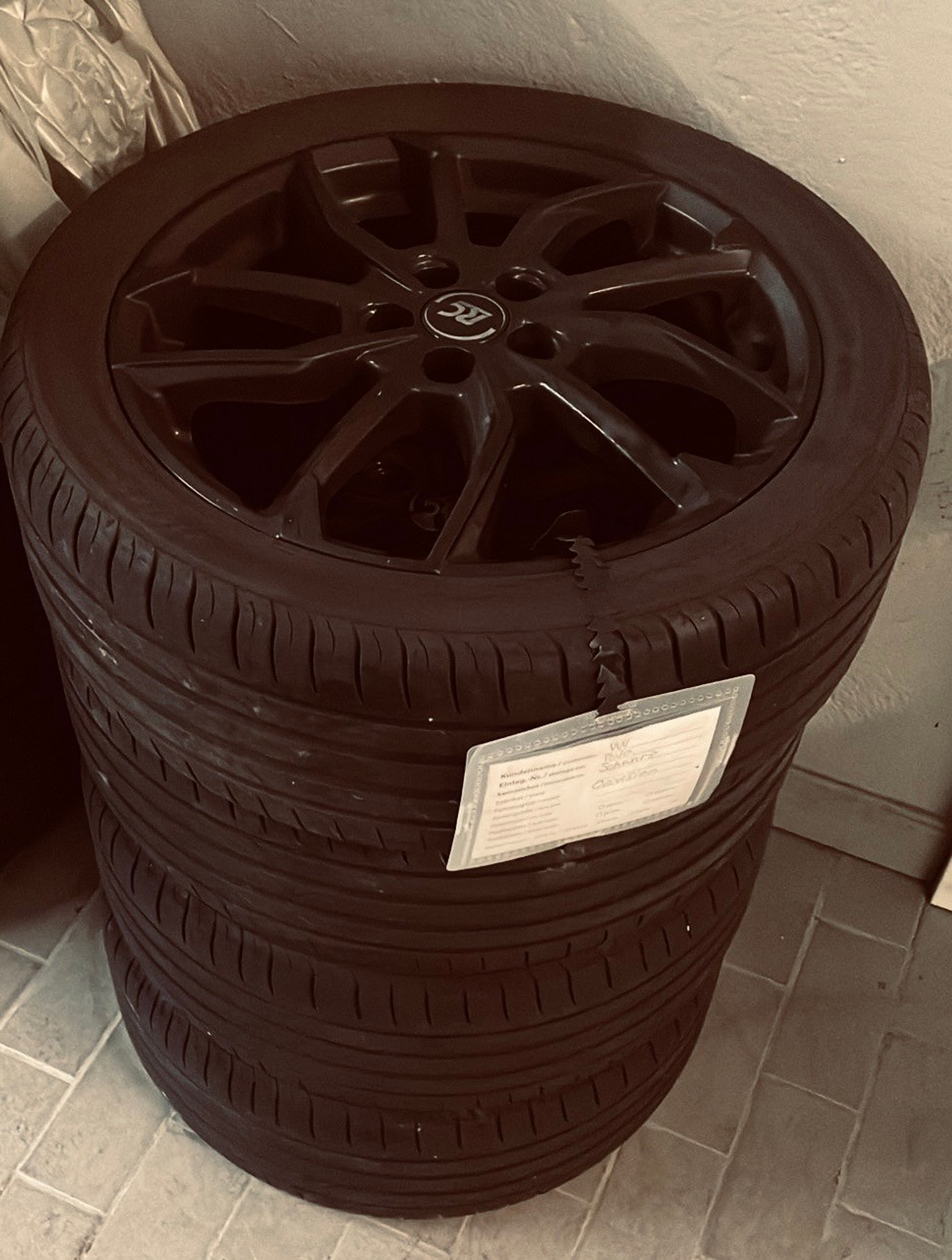 listing desktop thumbnail image 16