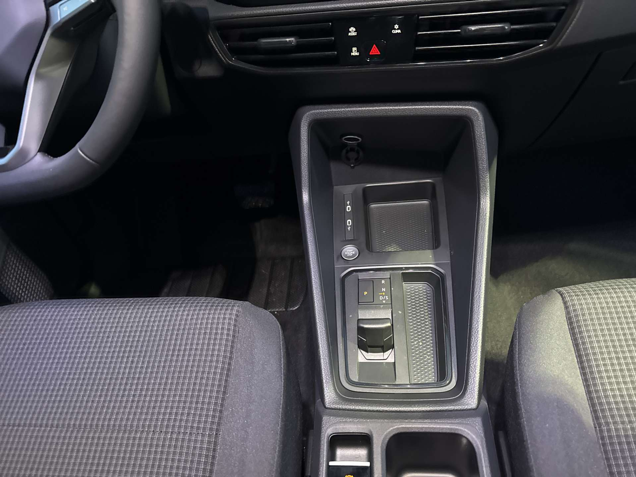 listing desktop thumbnail image 11