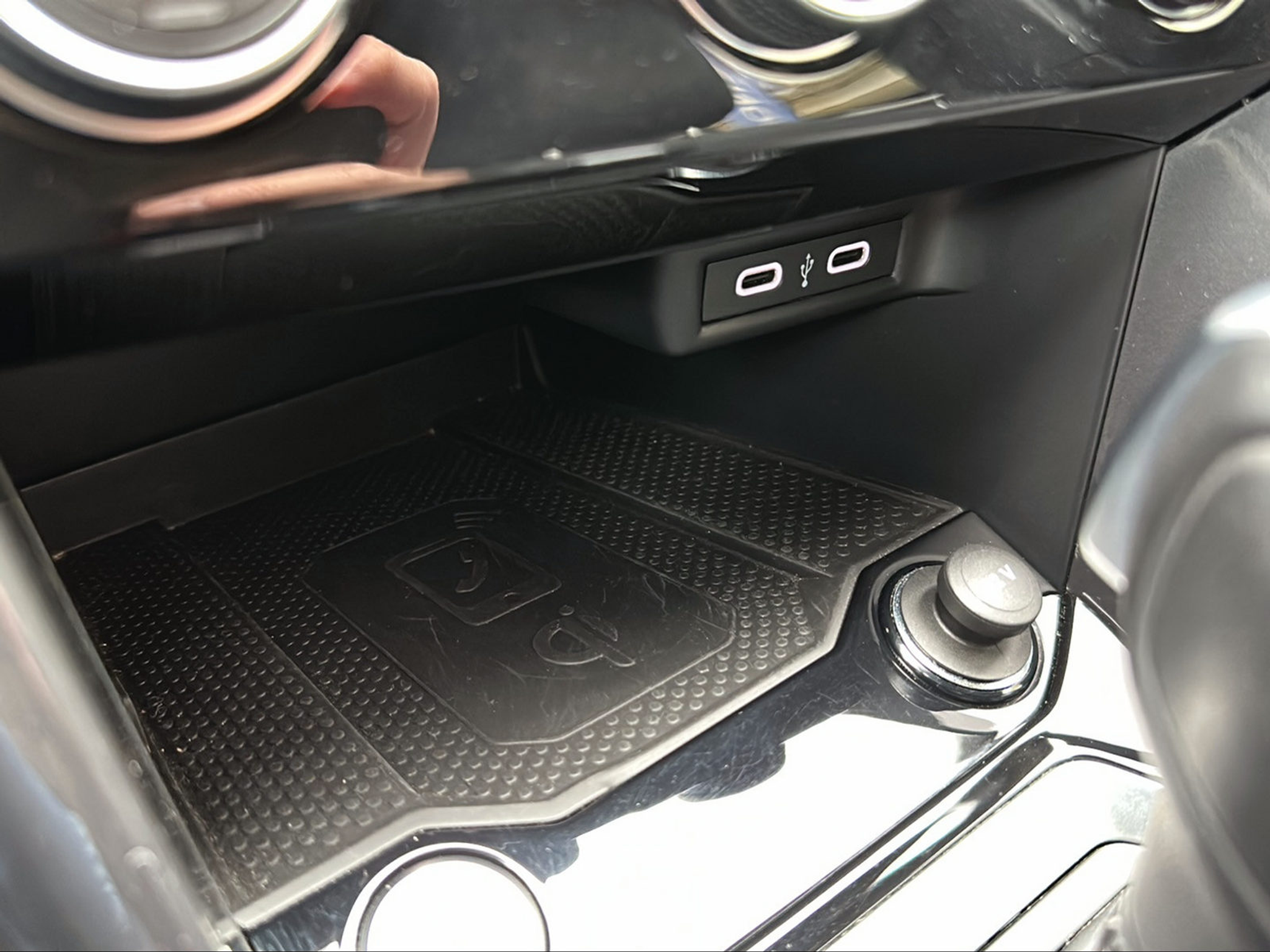 listing desktop thumbnail image 18