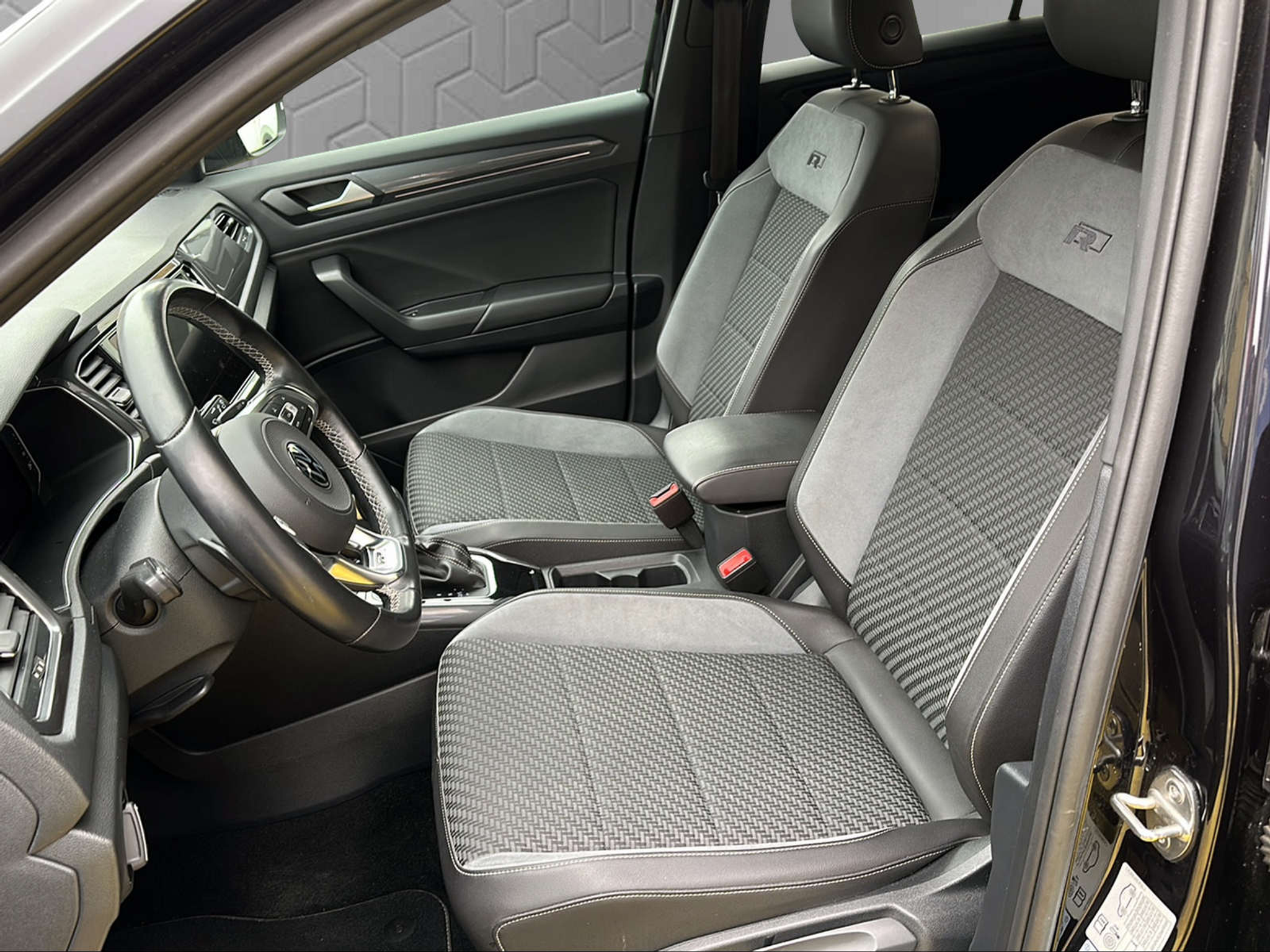 listing desktop thumbnail image 10