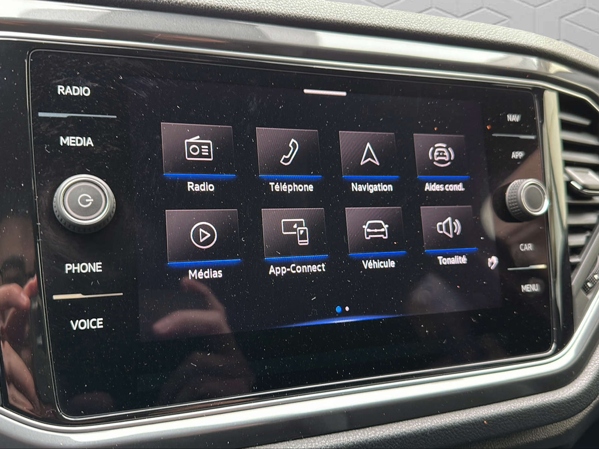 listing desktop thumbnail image 17