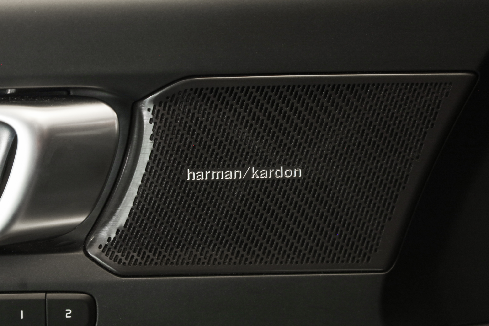 listing desktop thumbnail image 15