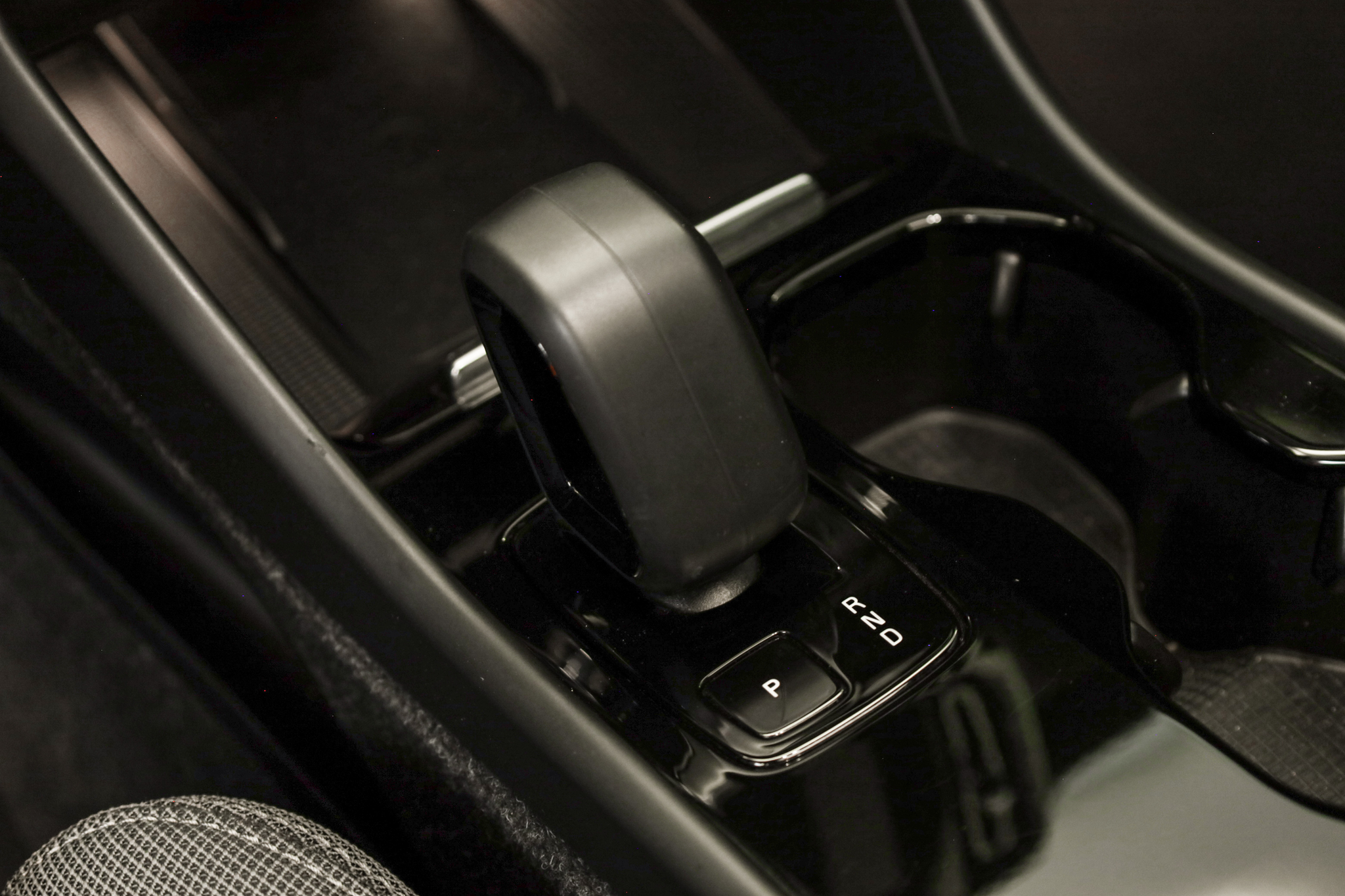 listing desktop thumbnail image 23