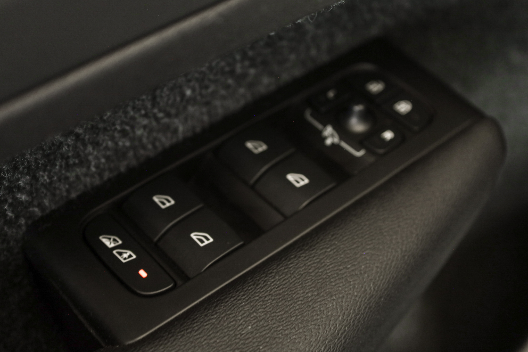 listing desktop thumbnail image 14