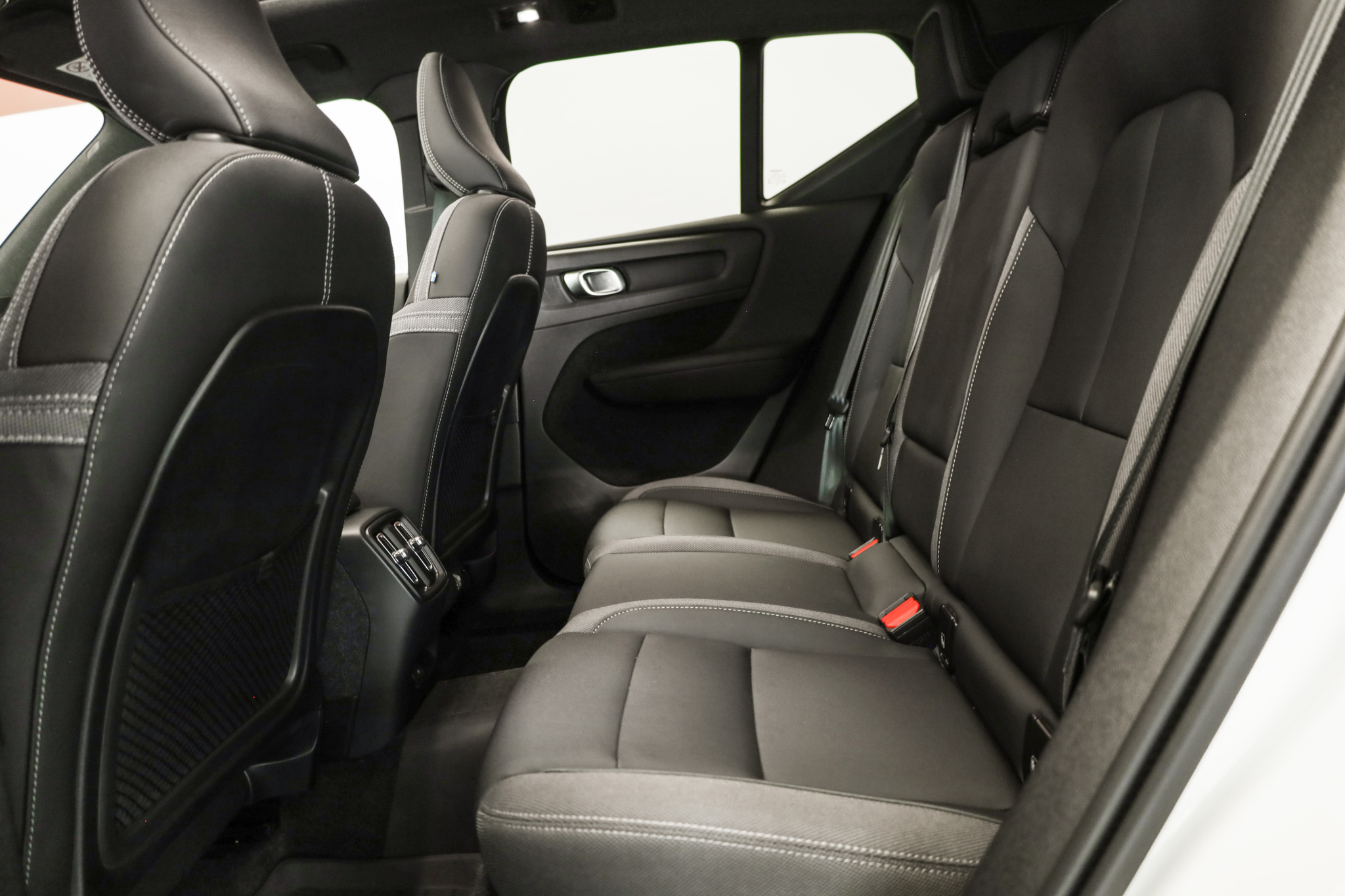 listing desktop thumbnail image 12