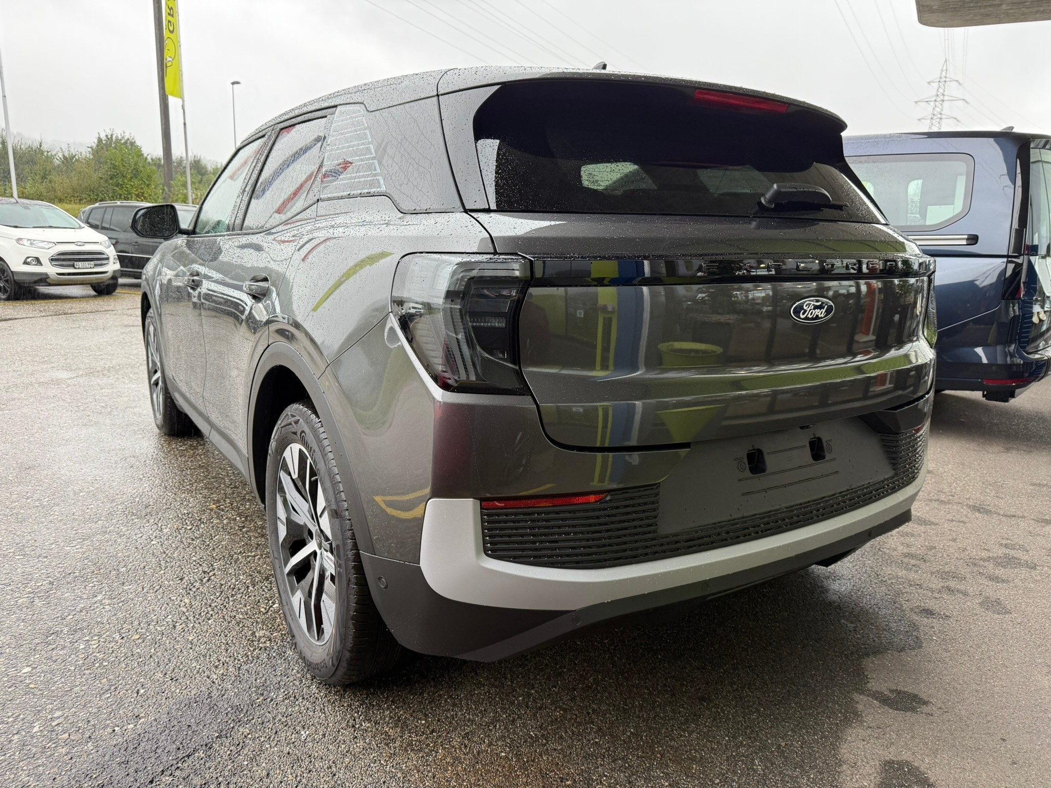 listing desktop thumbnail image 4