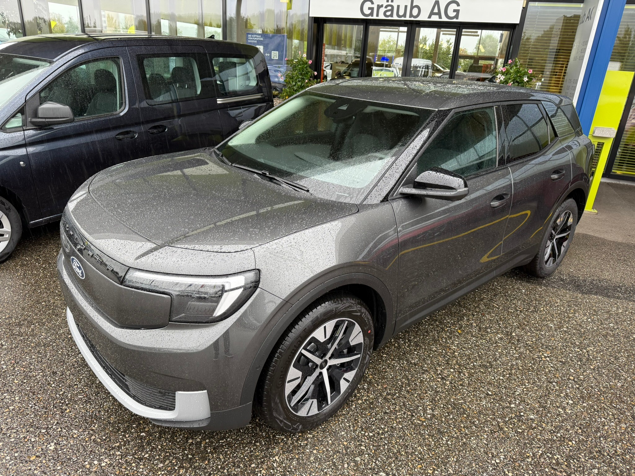 listing desktop thumbnail image 2