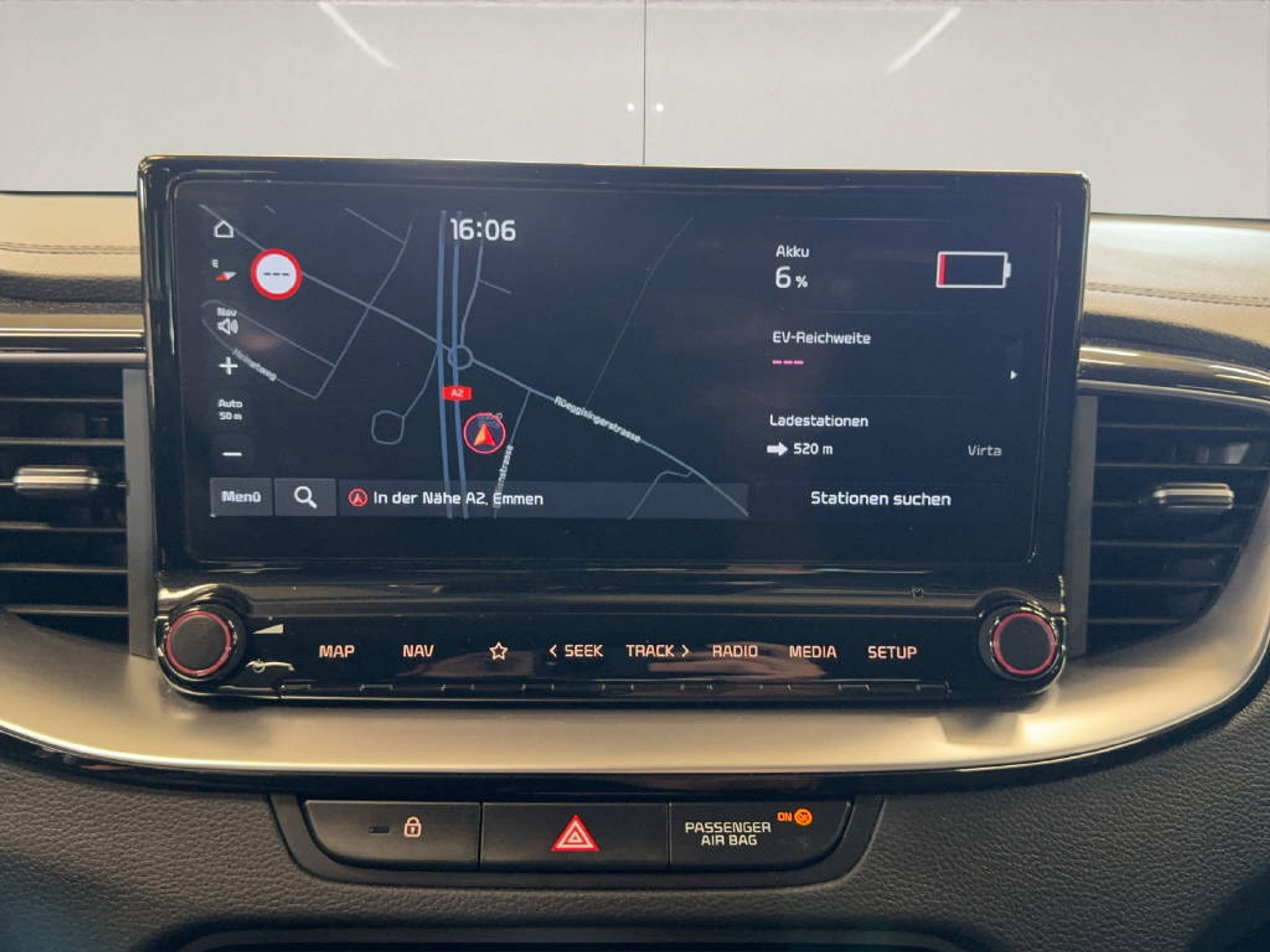 listing desktop thumbnail image 14