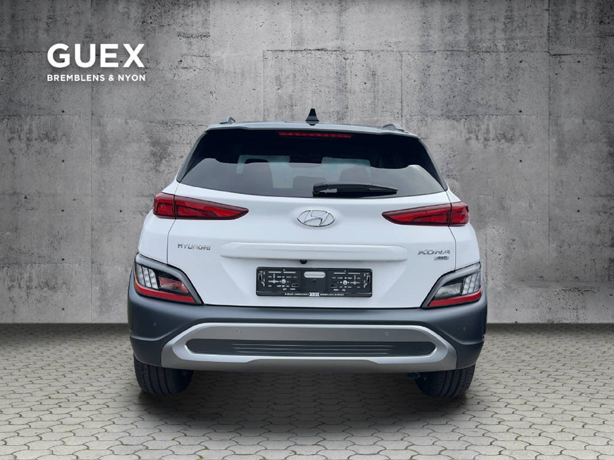 listing desktop thumbnail image 3