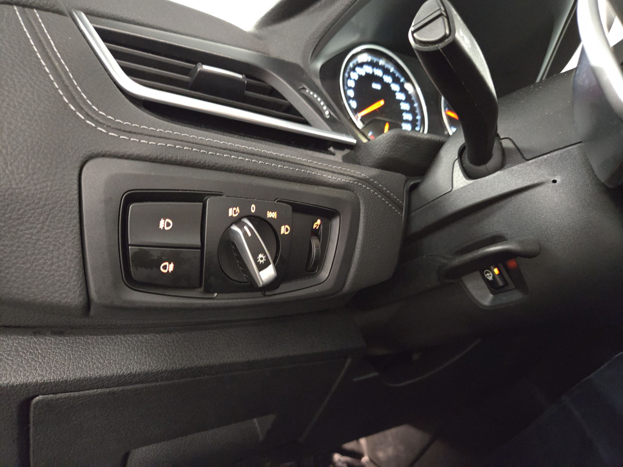 listing desktop thumbnail image 23