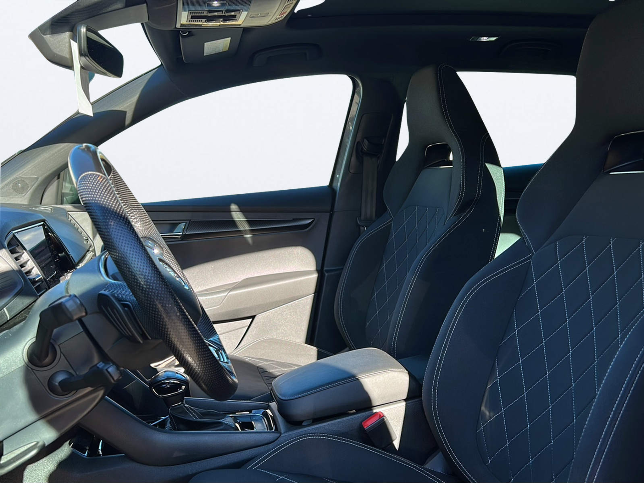 listing desktop thumbnail image 9