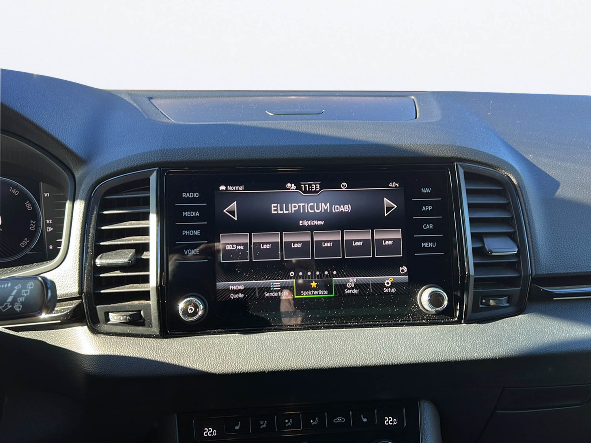 listing desktop thumbnail image 12