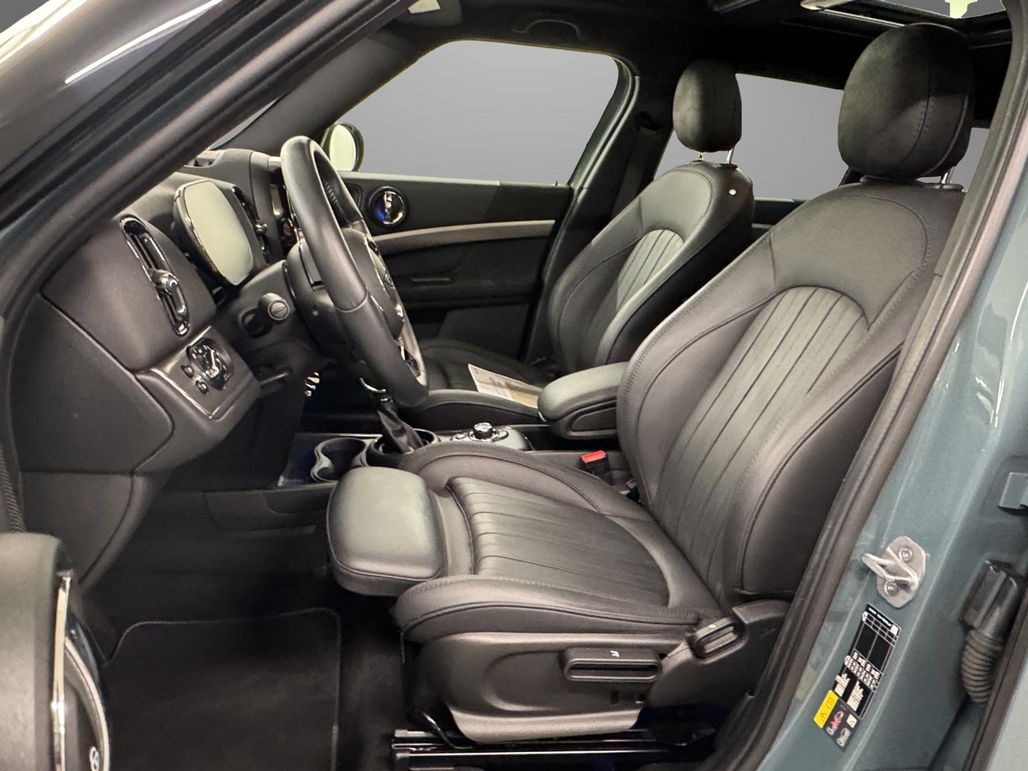 listing desktop thumbnail image 10