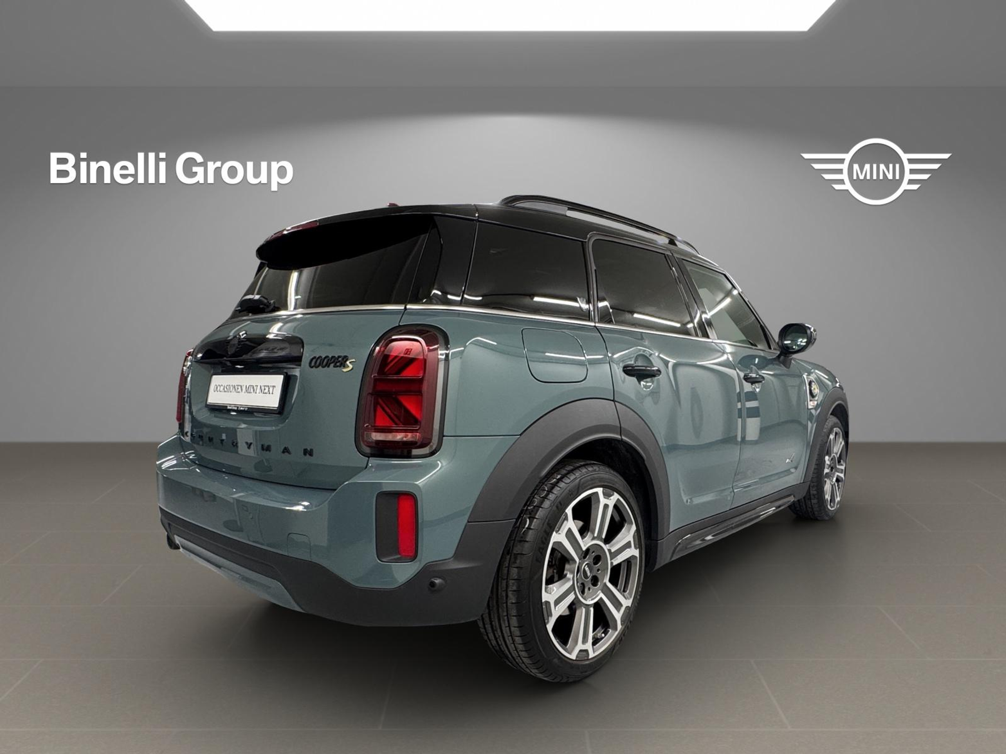 listing desktop thumbnail image 4