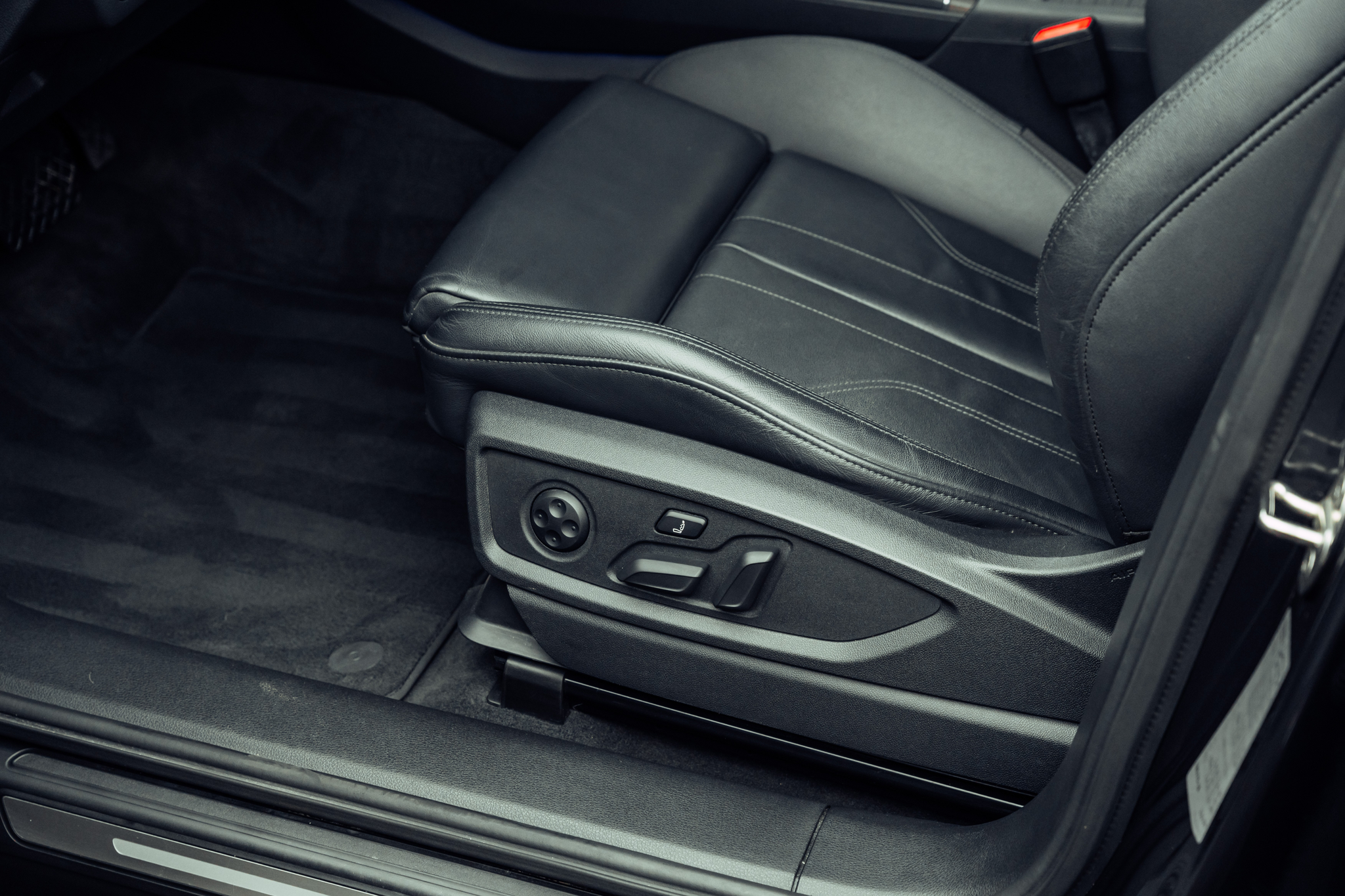 listing desktop thumbnail image 18