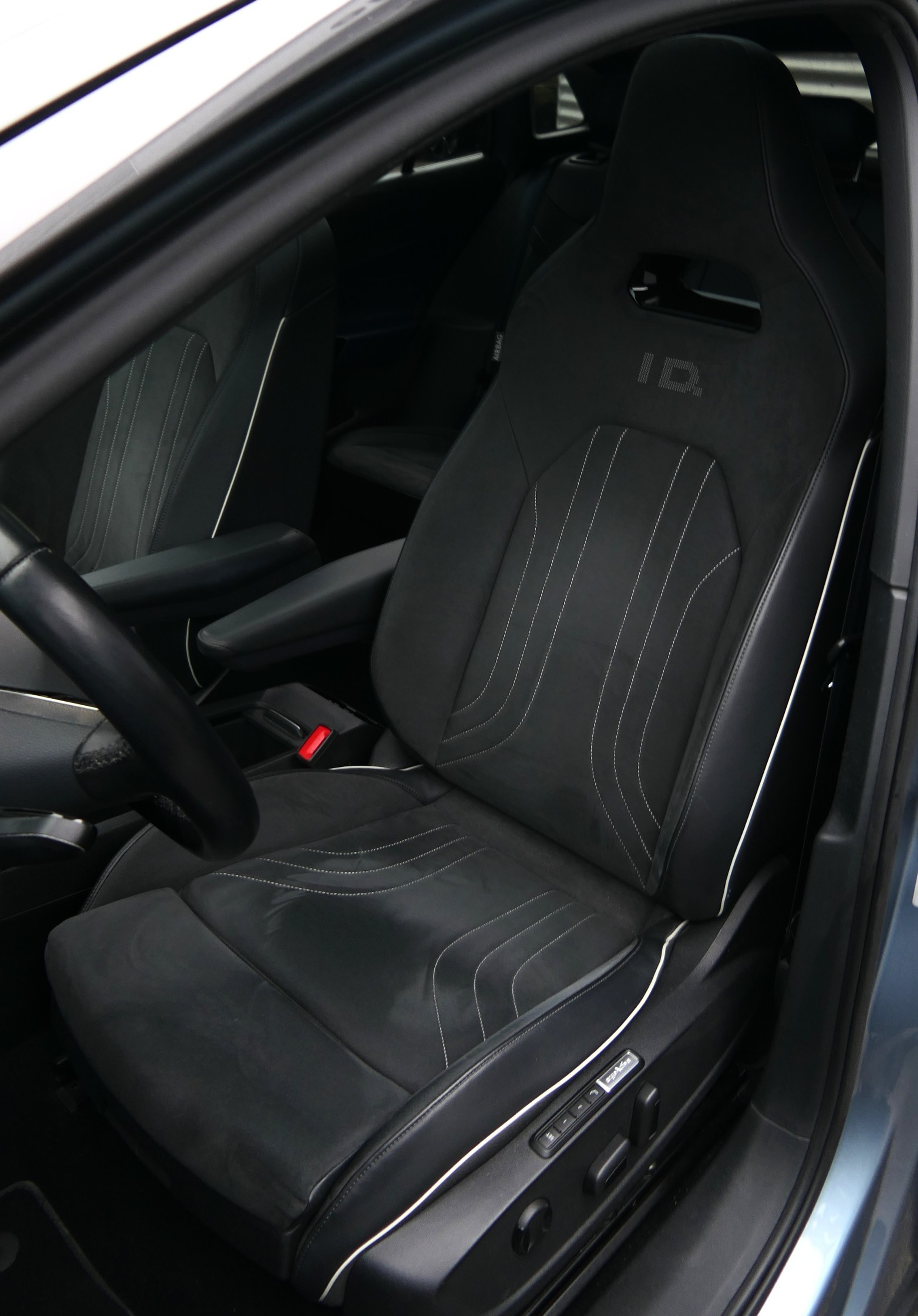 listing desktop thumbnail image 5