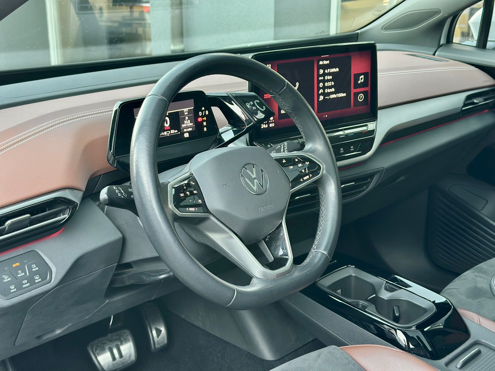 listing desktop thumbnail image 5