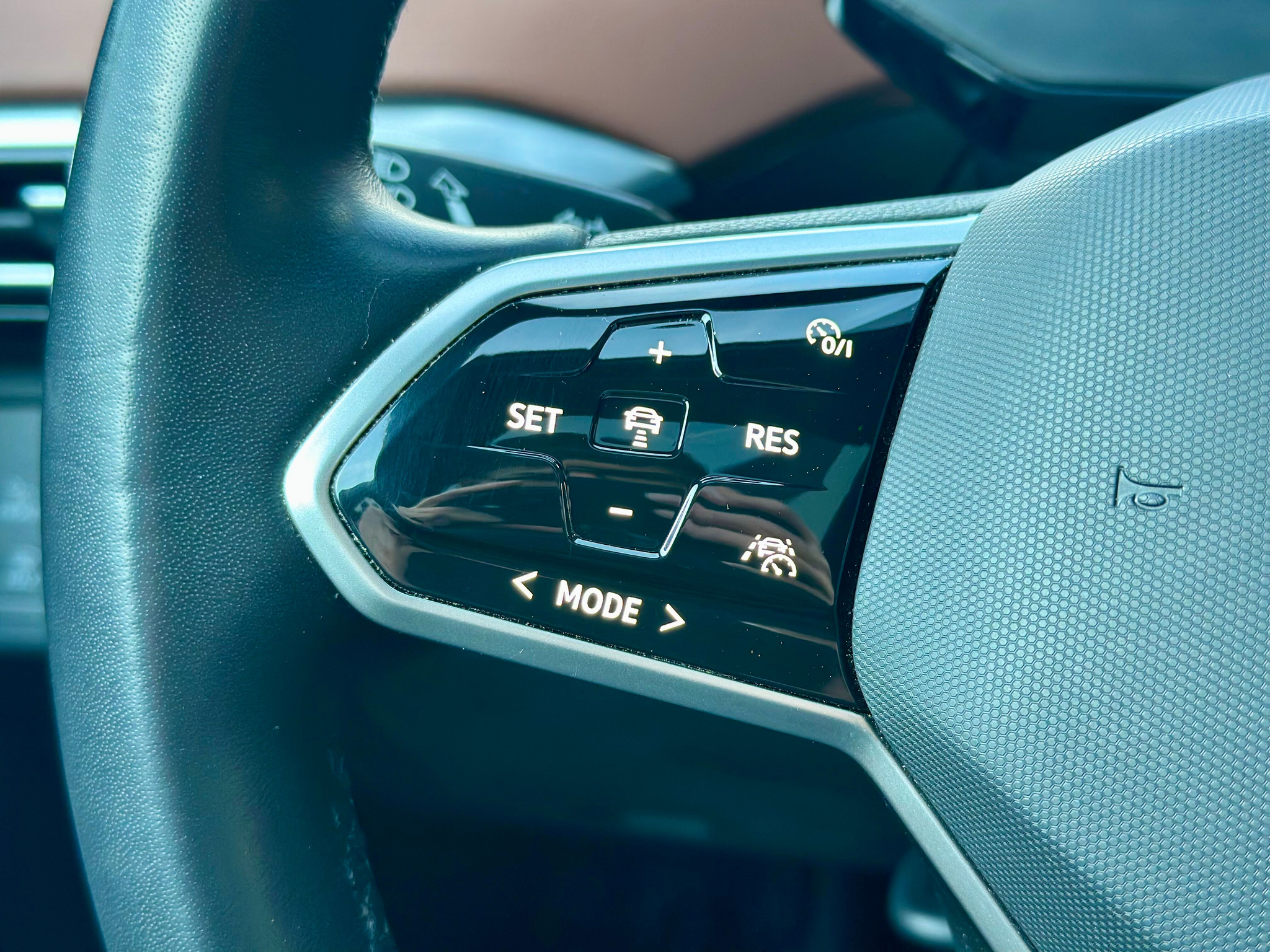 listing desktop thumbnail image 10