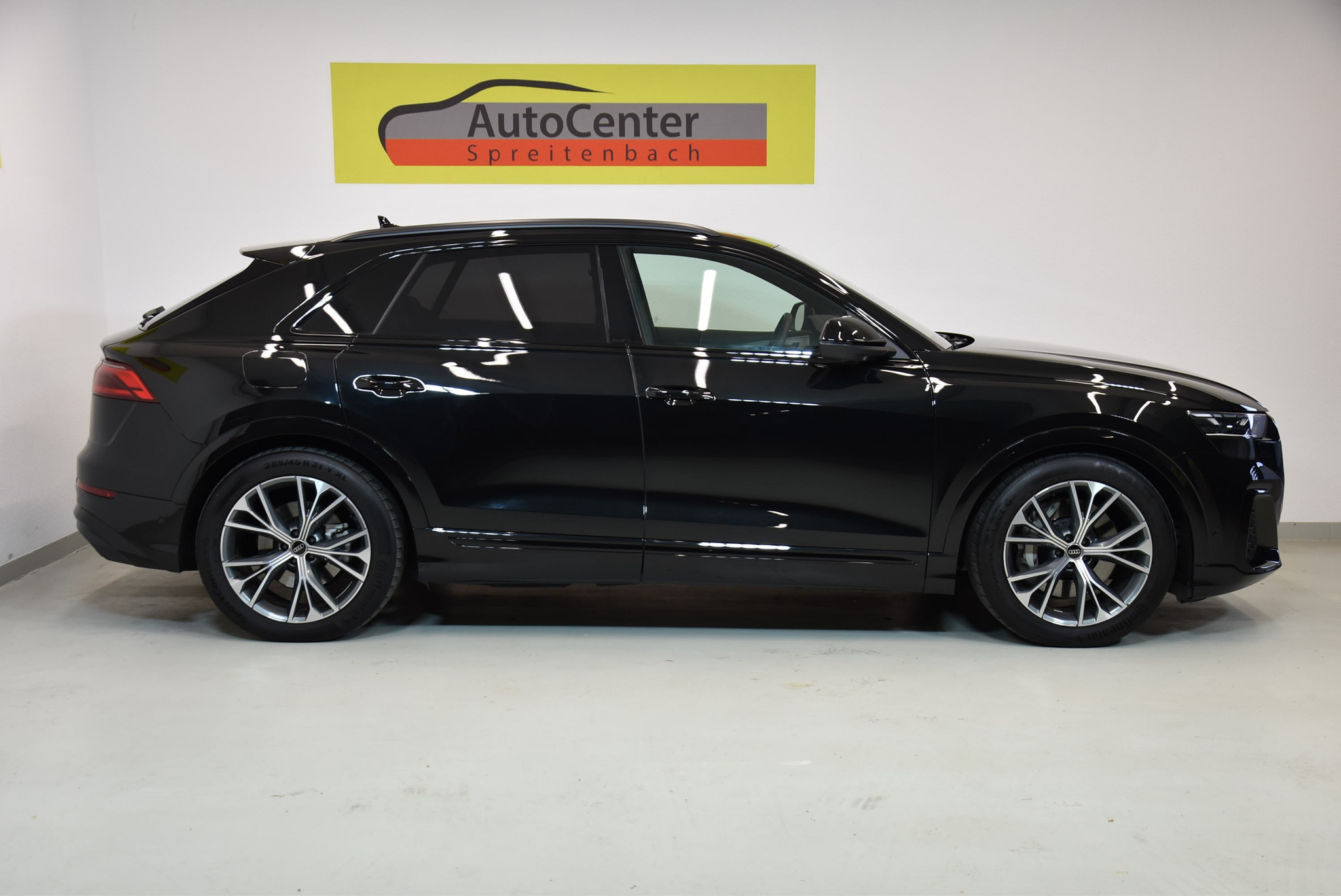 listing desktop thumbnail image 11