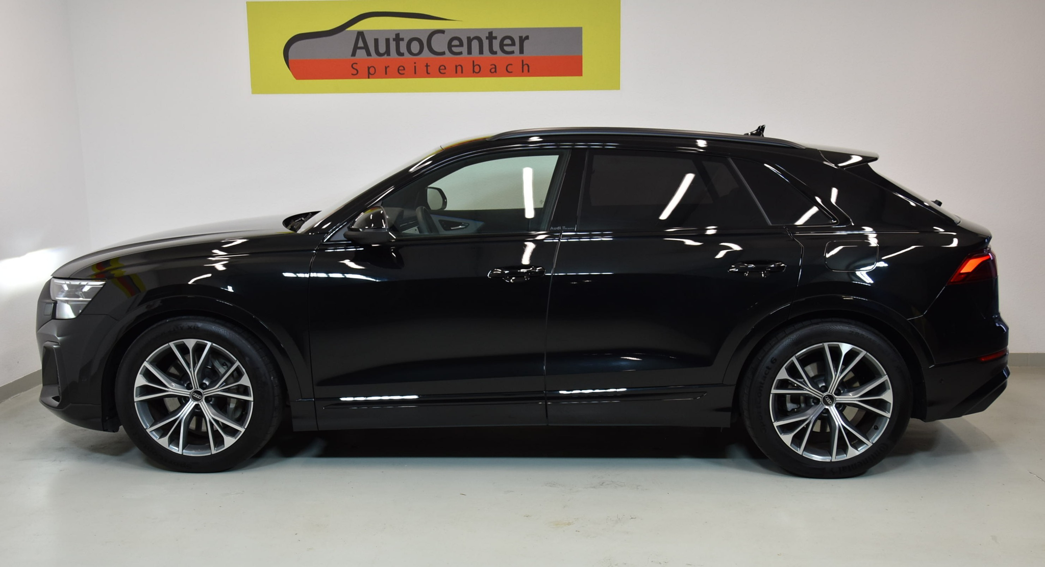 listing desktop thumbnail image 9