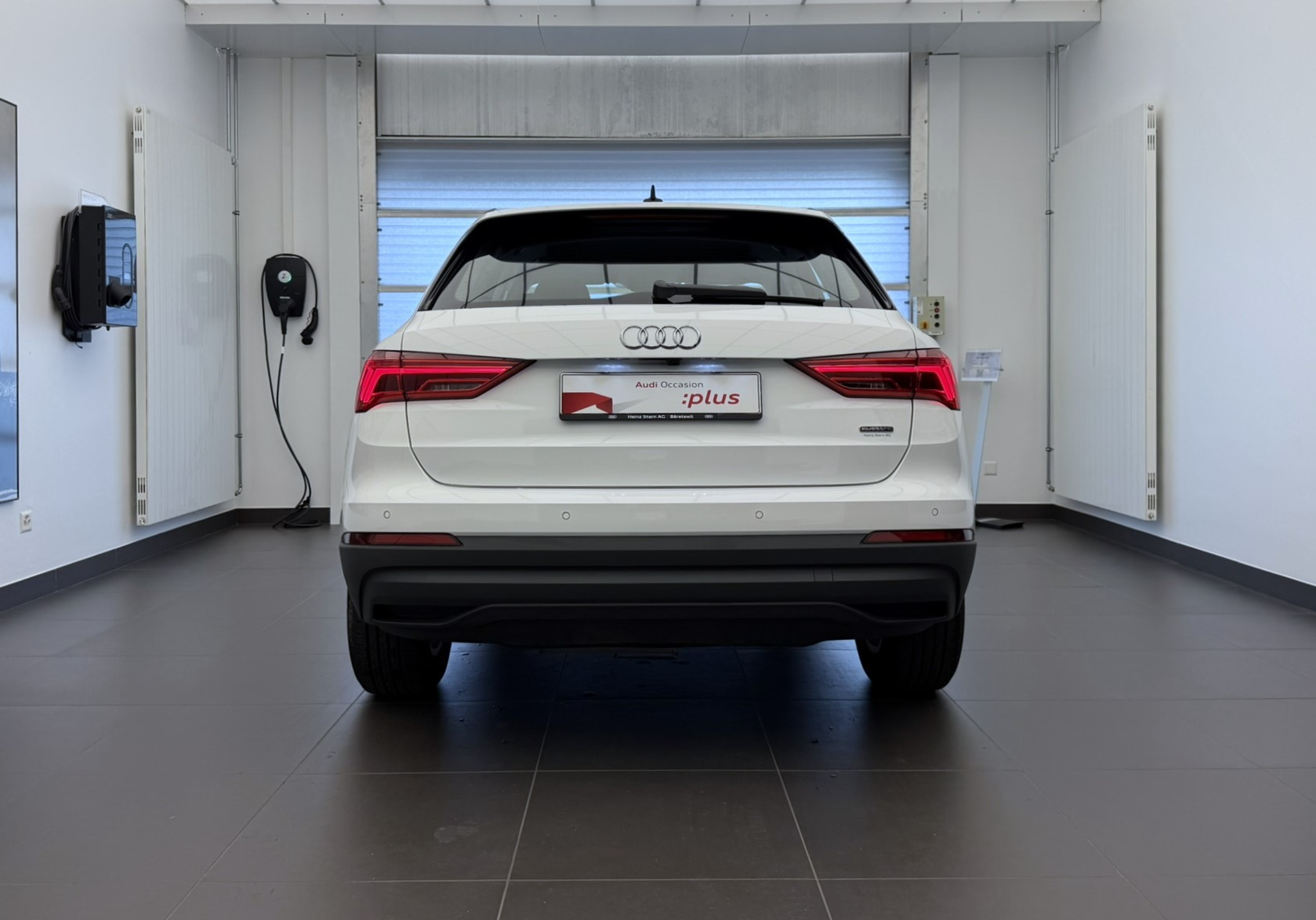 listing desktop thumbnail image 22