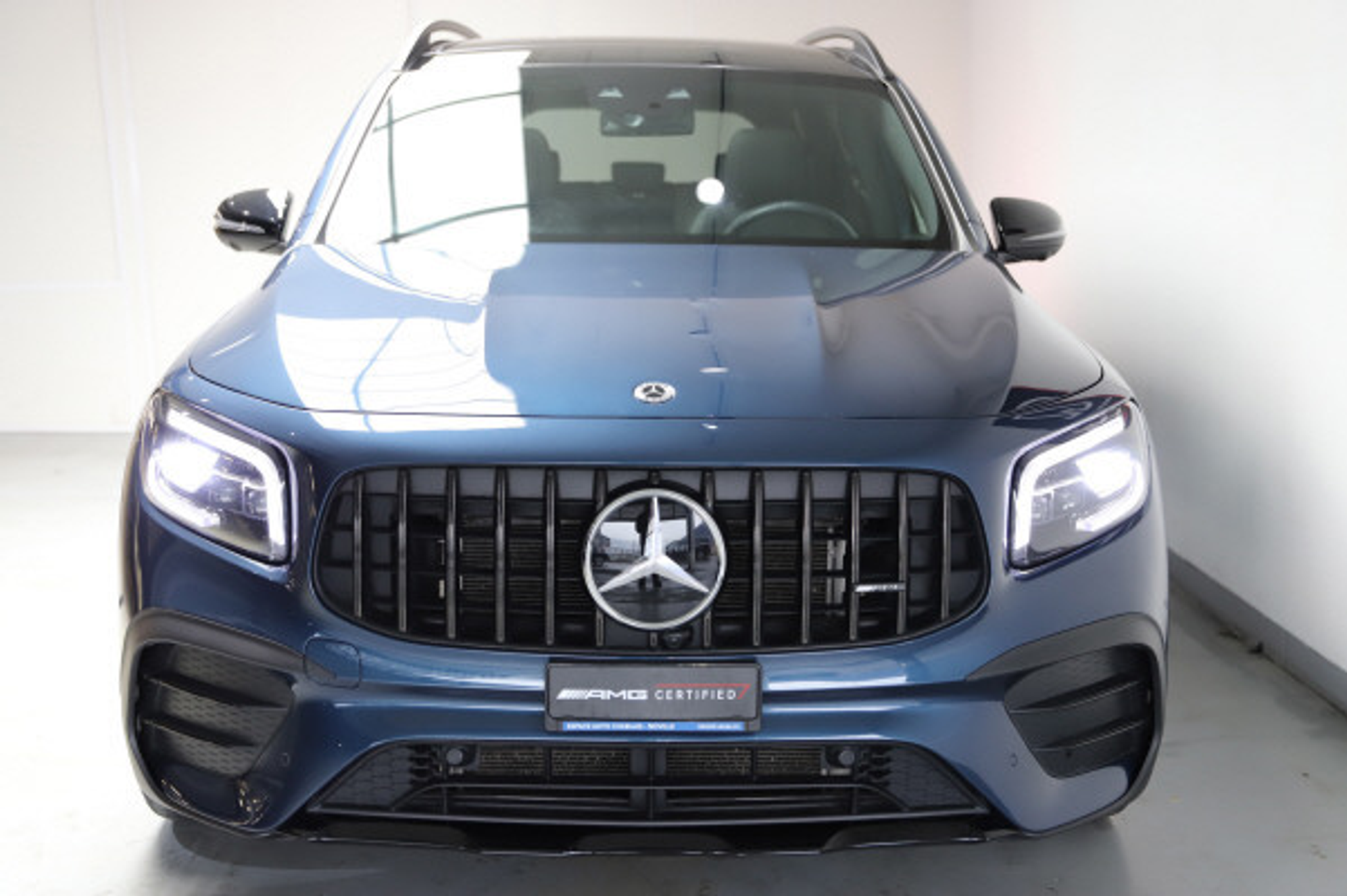 listing desktop thumbnail image 4