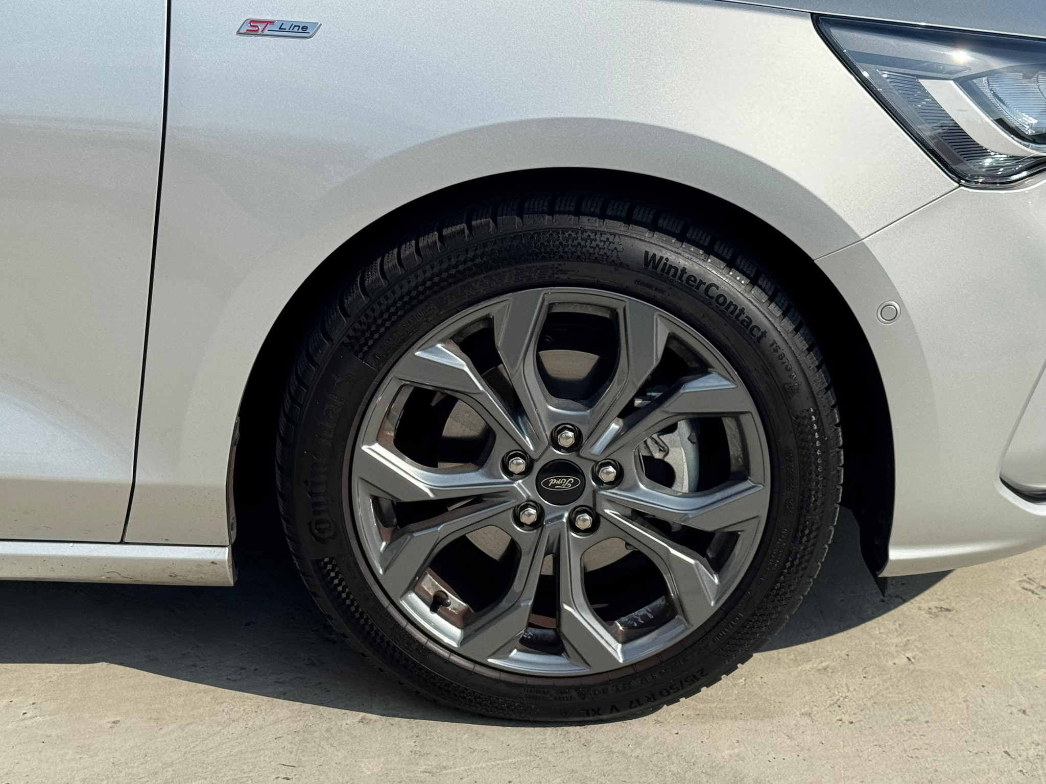 listing desktop thumbnail image 9