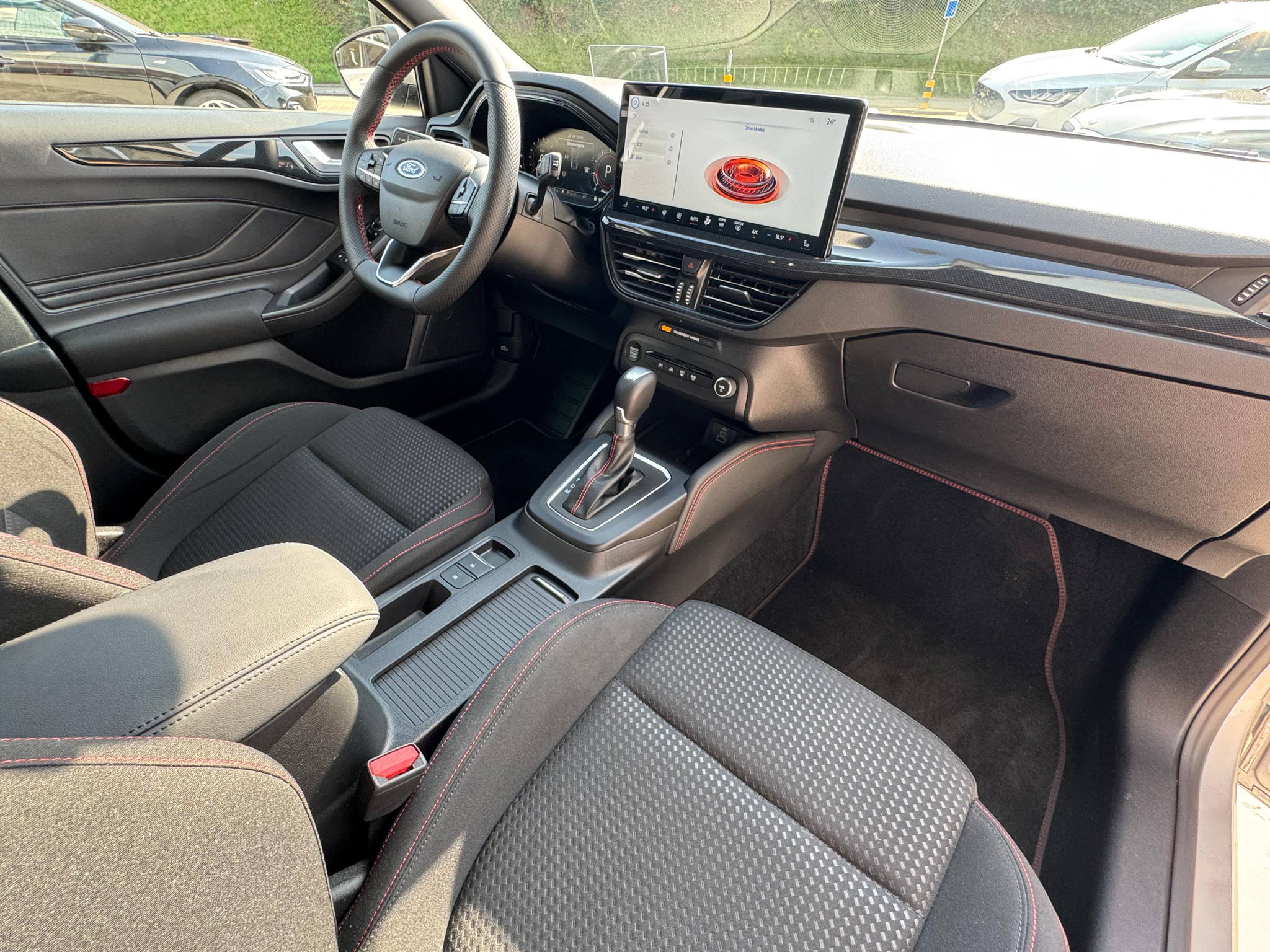 listing desktop thumbnail image 12