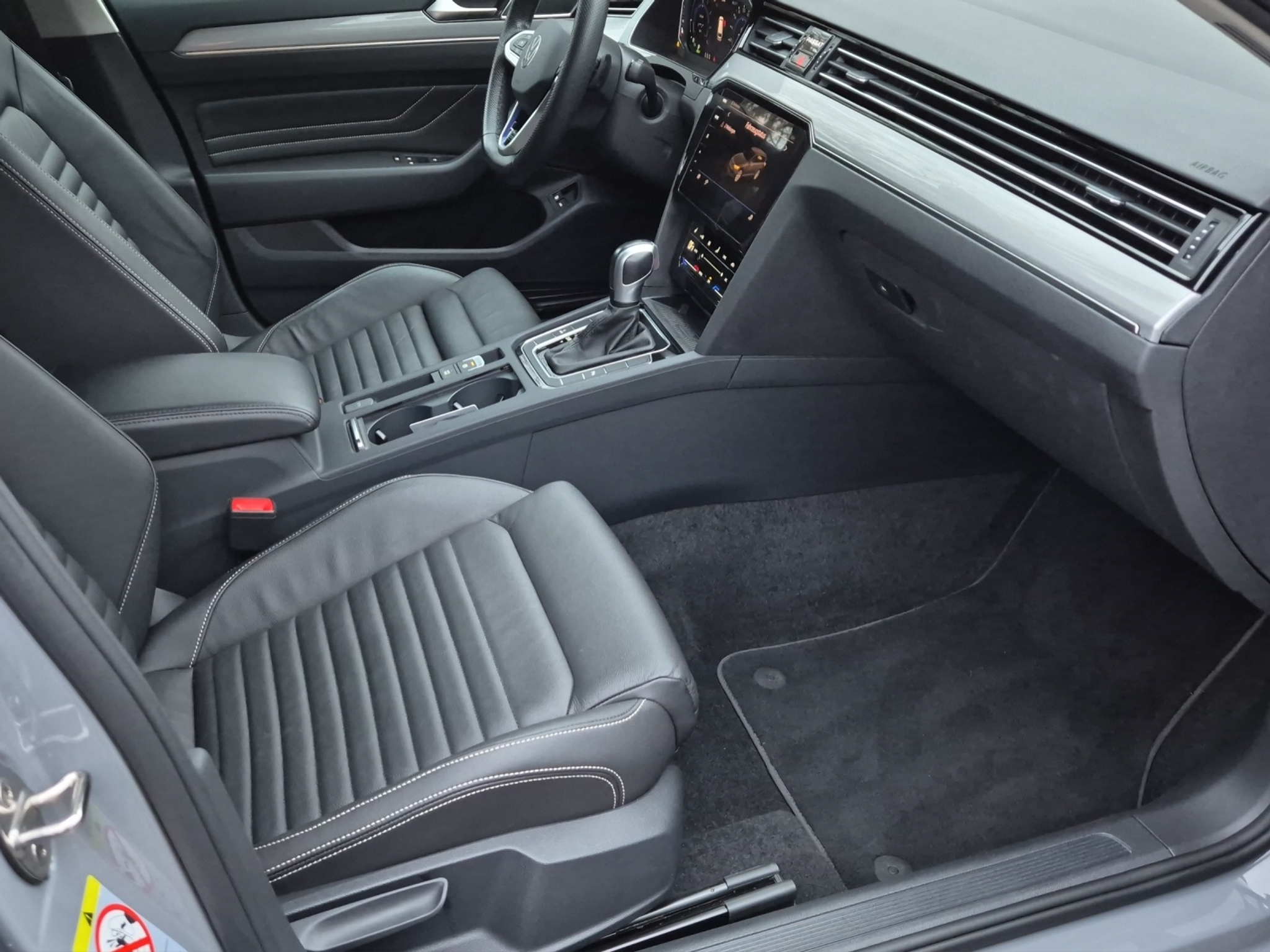 listing desktop thumbnail image 11