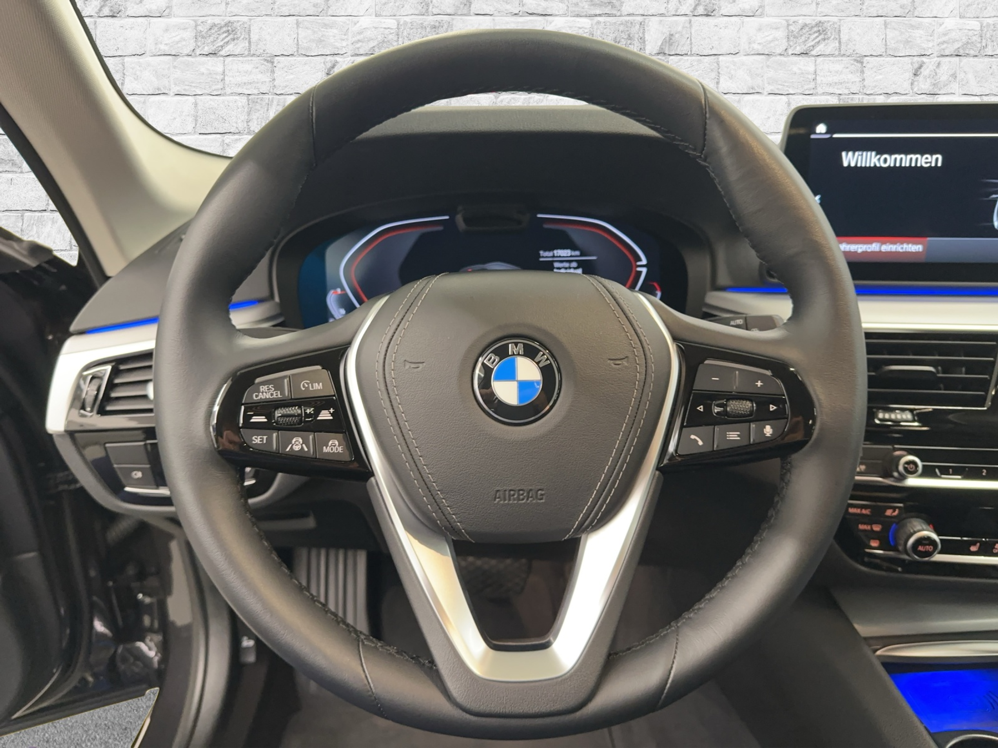 listing desktop thumbnail image 9