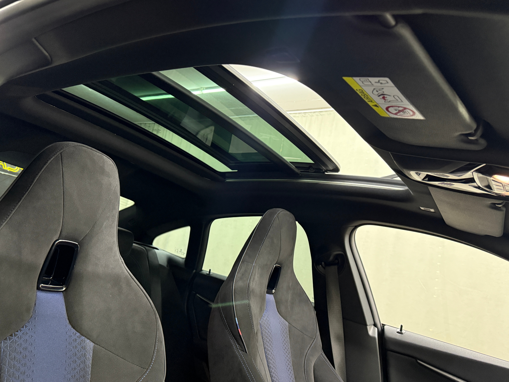 listing desktop thumbnail image 11