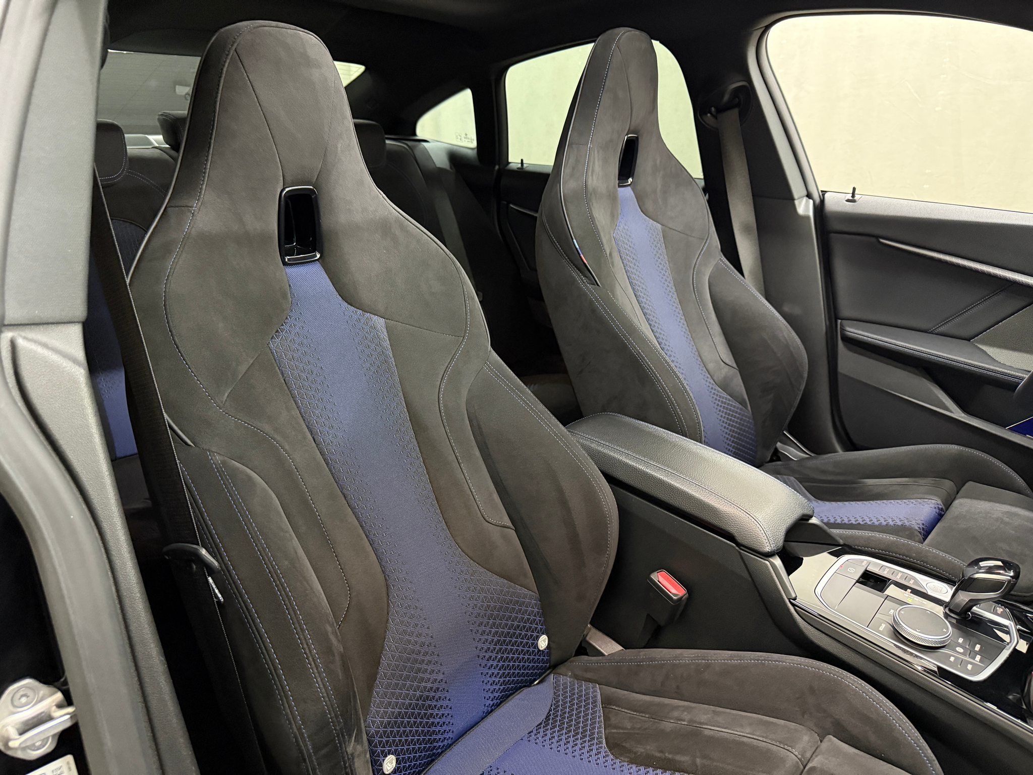 listing desktop thumbnail image 10