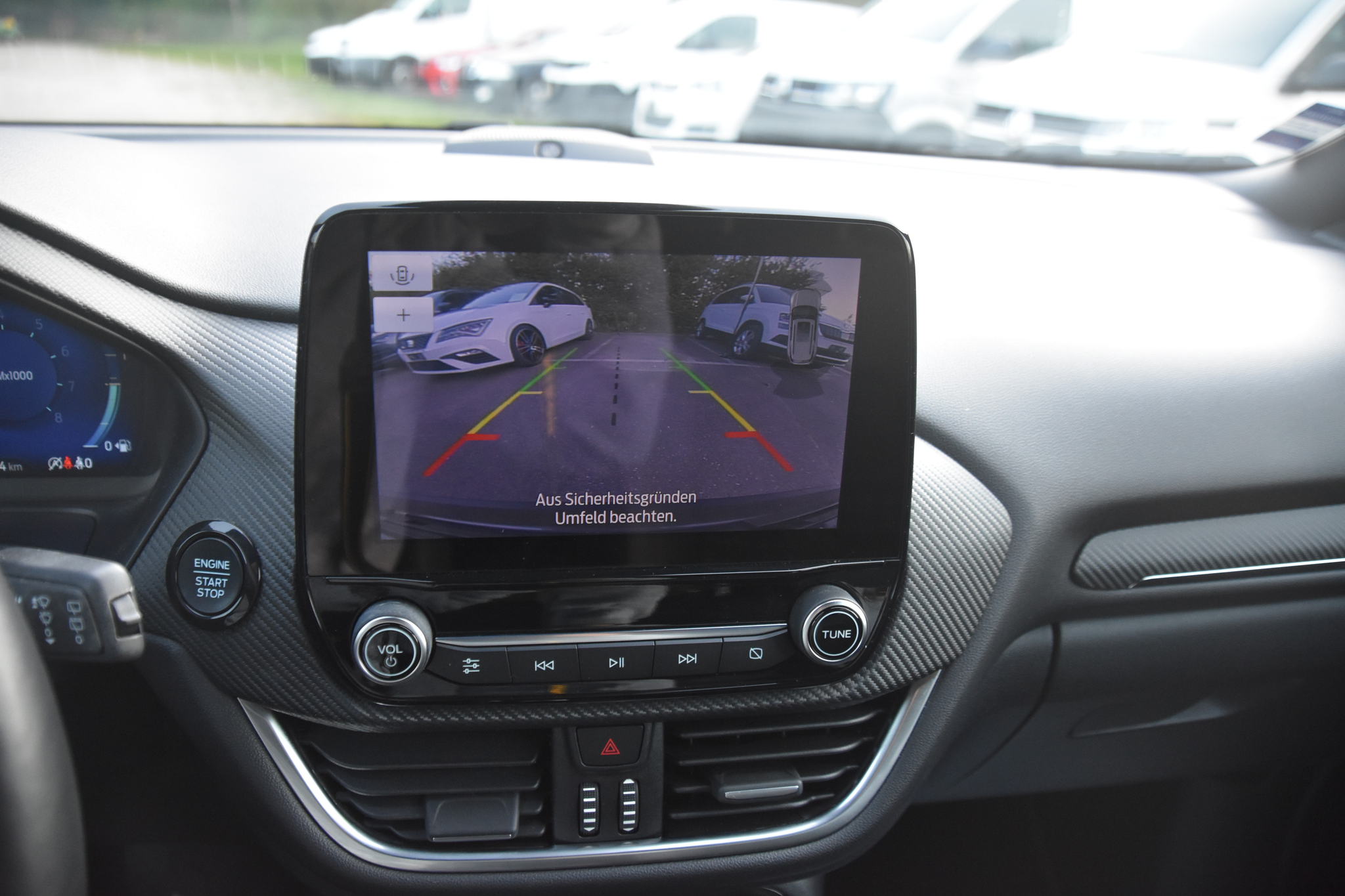 listing desktop thumbnail image 12