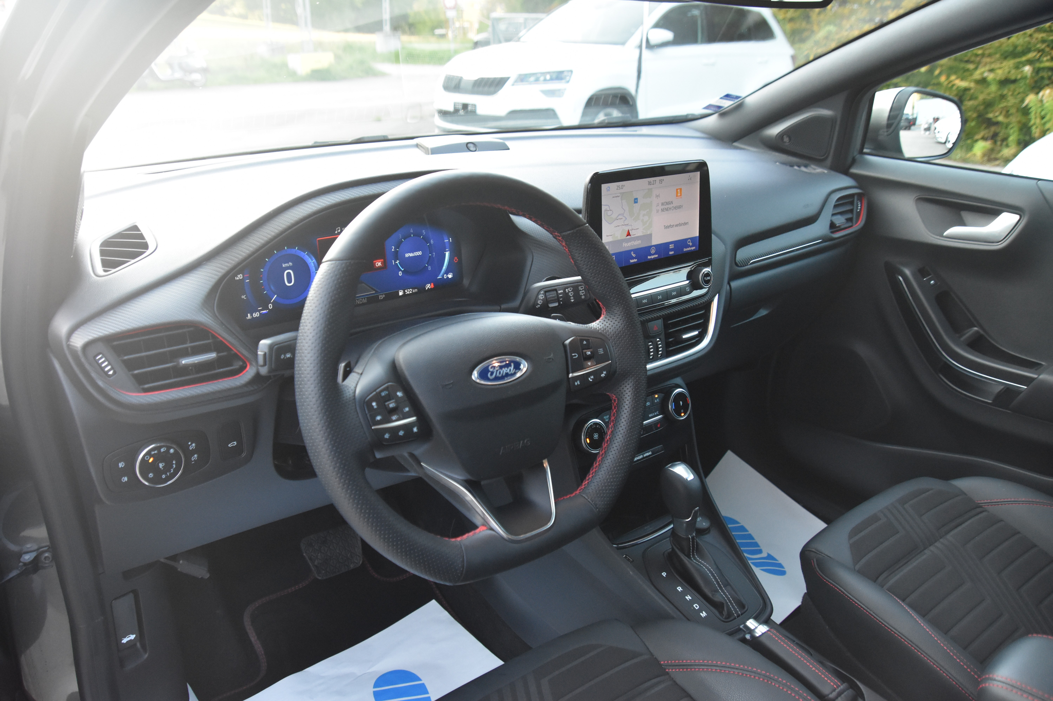 listing desktop thumbnail image 8