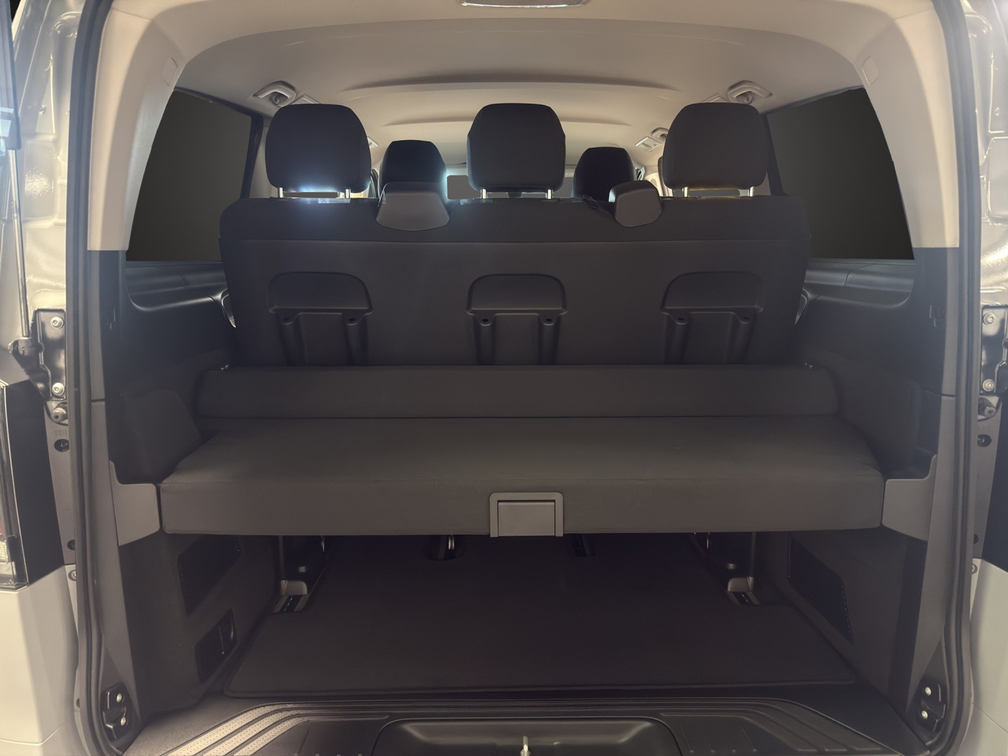 listing desktop thumbnail image 10