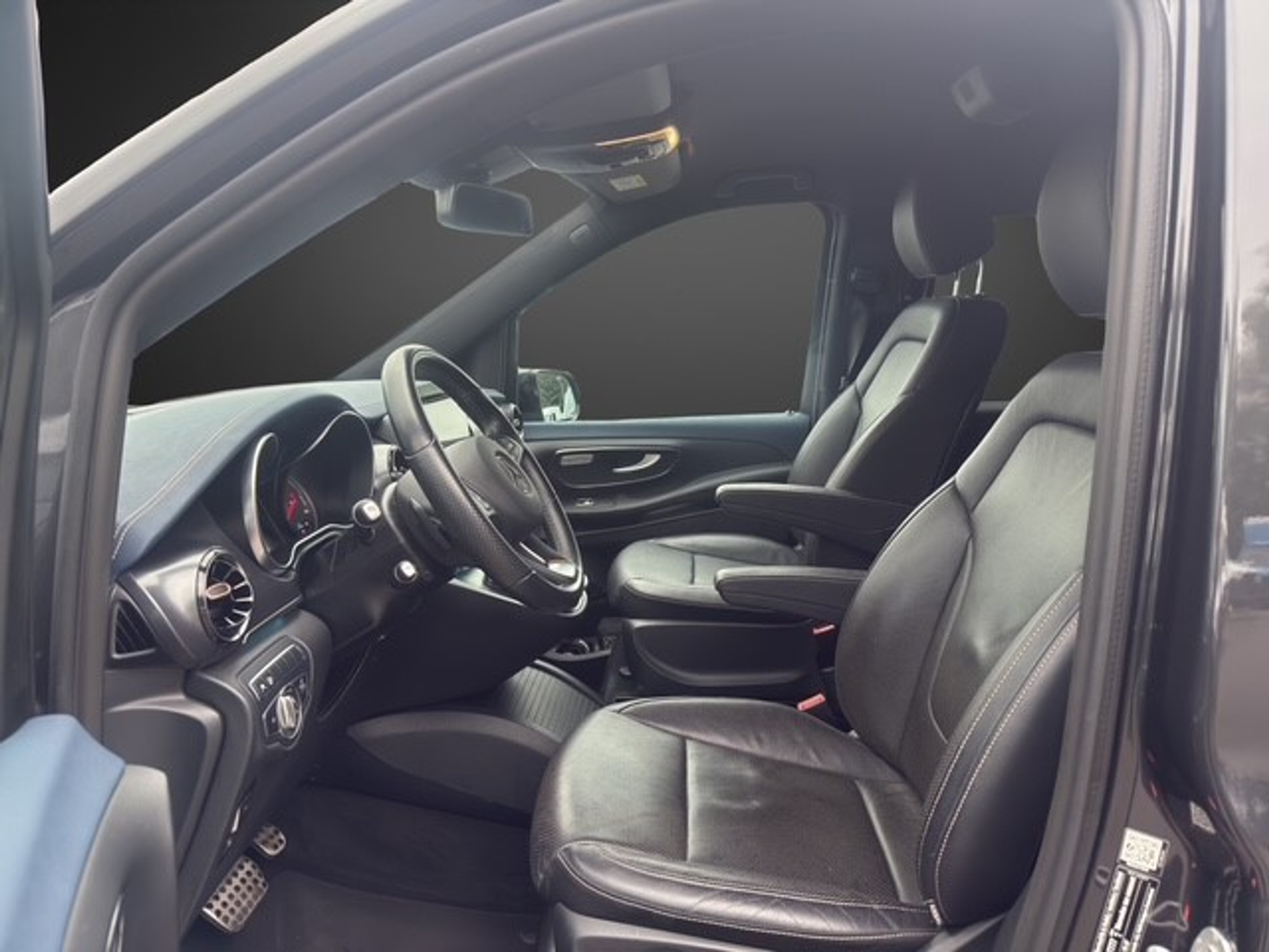 listing desktop thumbnail image 9