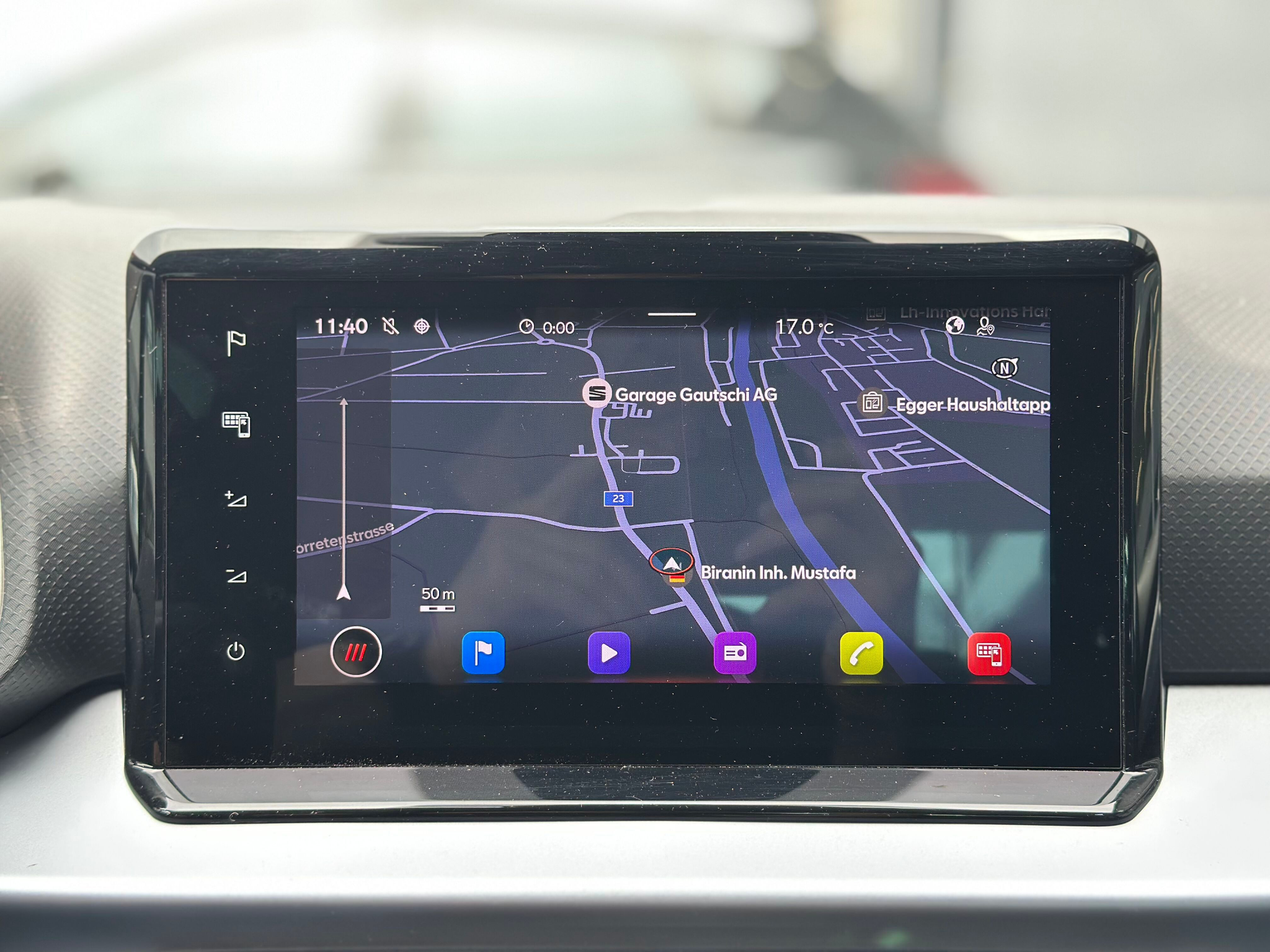 listing desktop thumbnail image 12