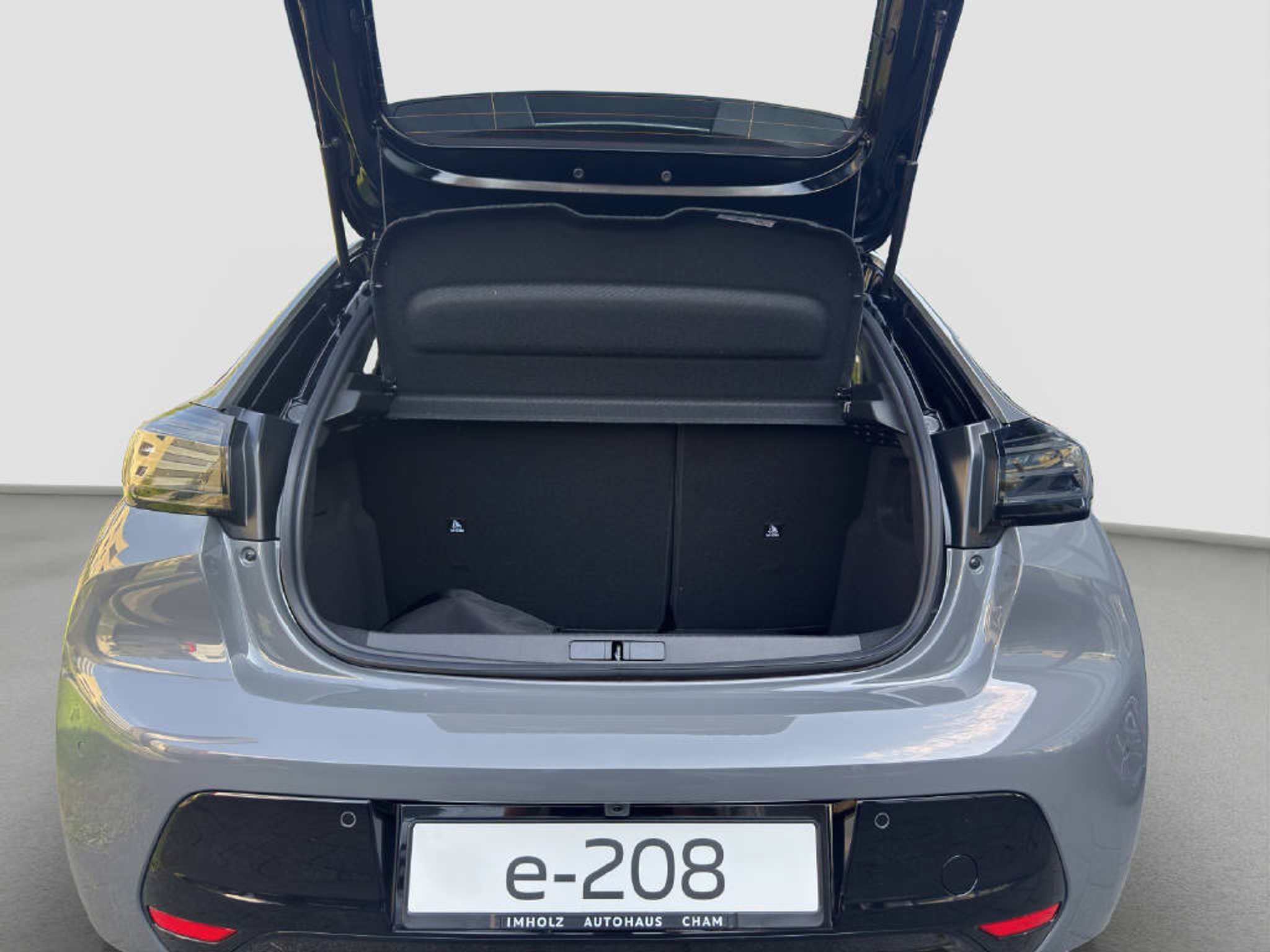 listing desktop thumbnail image 13