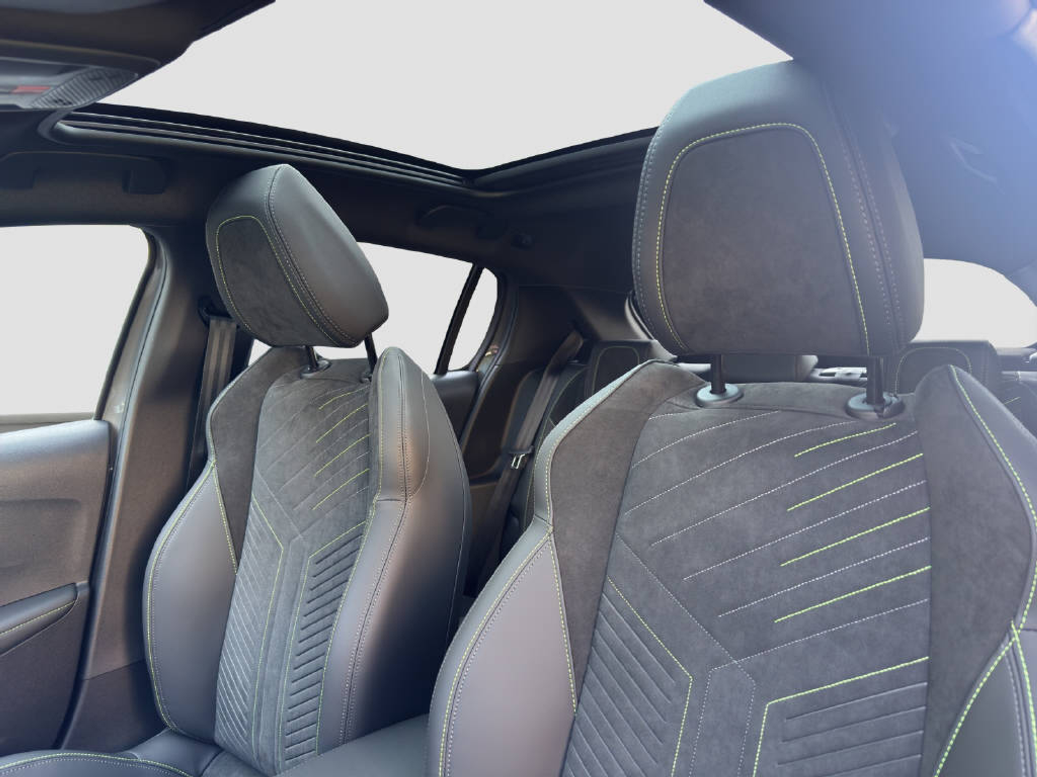 listing desktop thumbnail image 6